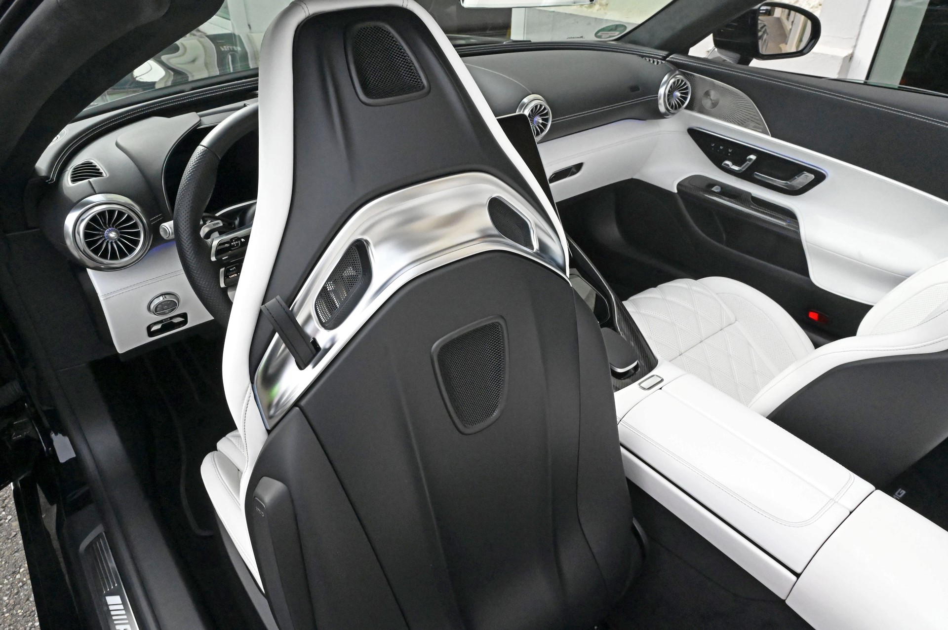 MERCEDES-BENZ AMG SL 63 4matic+ Executive Edition-image-21
