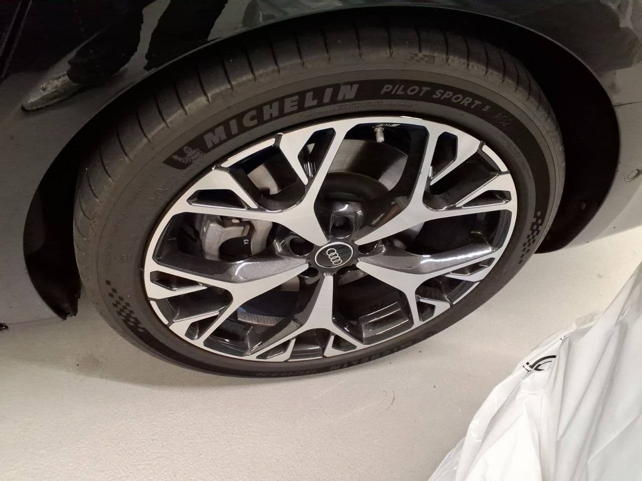AUDI A6 Avant TFSI quattro 270 kW S tronic*Luftfederung,Lederausstattung,5-Jahre Werksgarantie*-image-2