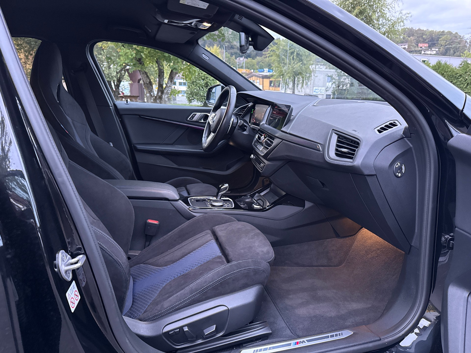 BMW 120d xDrive Steptronic M Sport-image-14