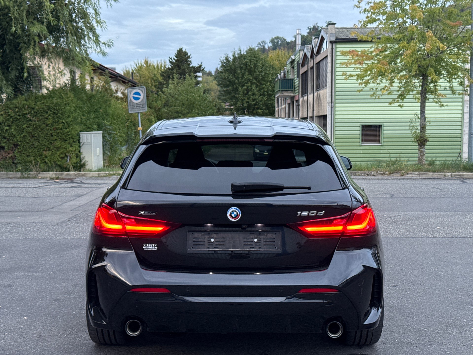 BMW 120d xDrive Steptronic M Sport-image-7