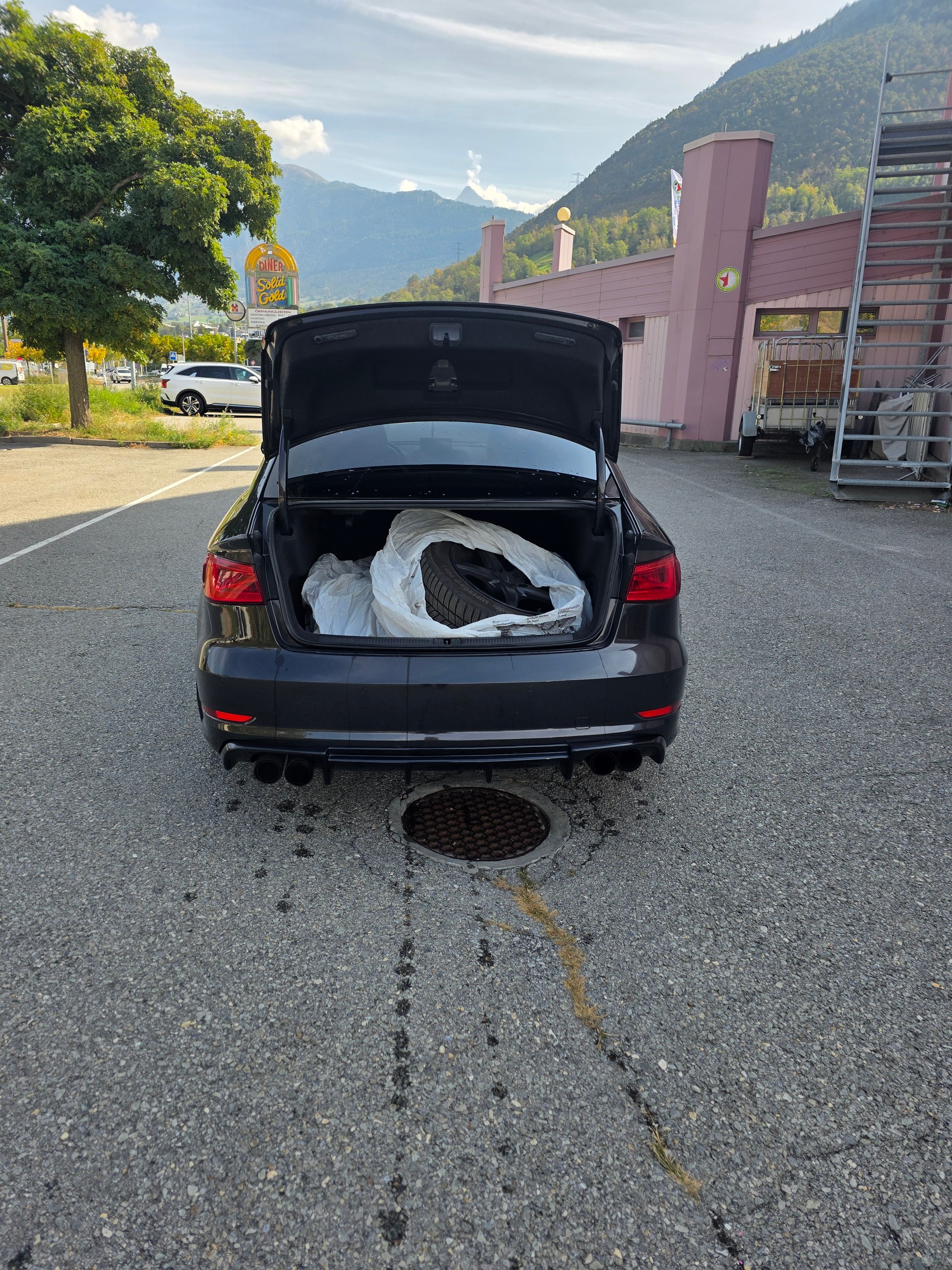 AUDI A3 Limousine 1.8 TFSI Attraction S-tronic-image-7