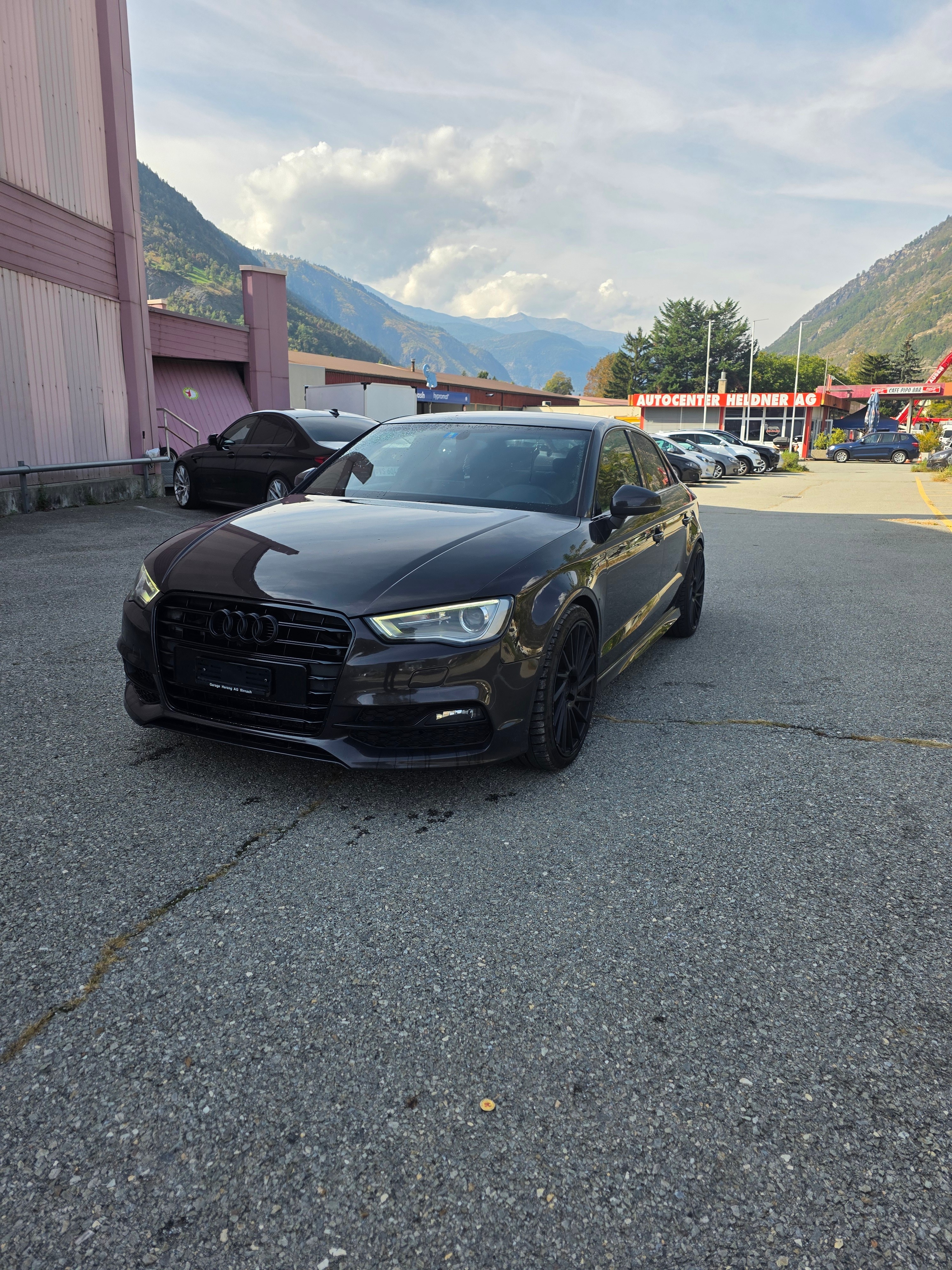 Car photo