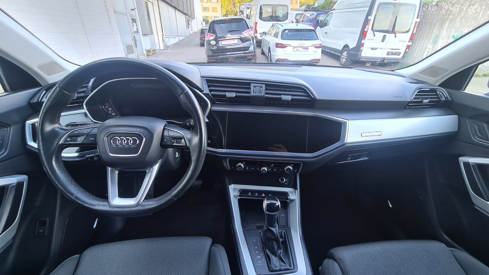 AUDI Q3 40 TDI advanced quattro S-tronic ** Gr-Navi ** RF-Kamera ** Abstandsregelsysteme ** Sitzheizung ** Frisch Ab MFK & Service-image-16