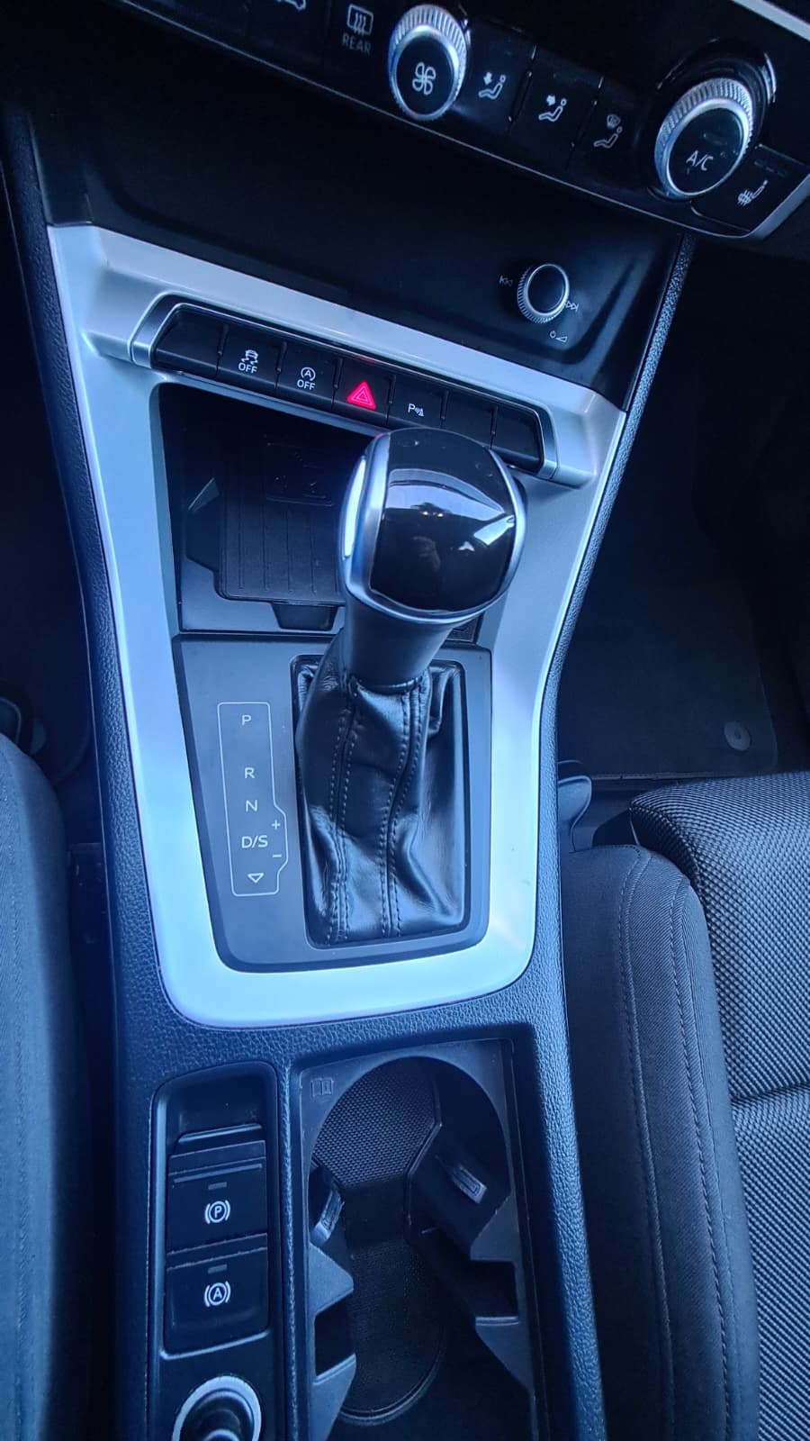 AUDI Q3 40 TDI advanced quattro S-tronic ** Gr-Navi ** RF-Kamera ** Abstandsregelsysteme ** Sitzheizung ** Frisch Ab MFK & Service-image-12