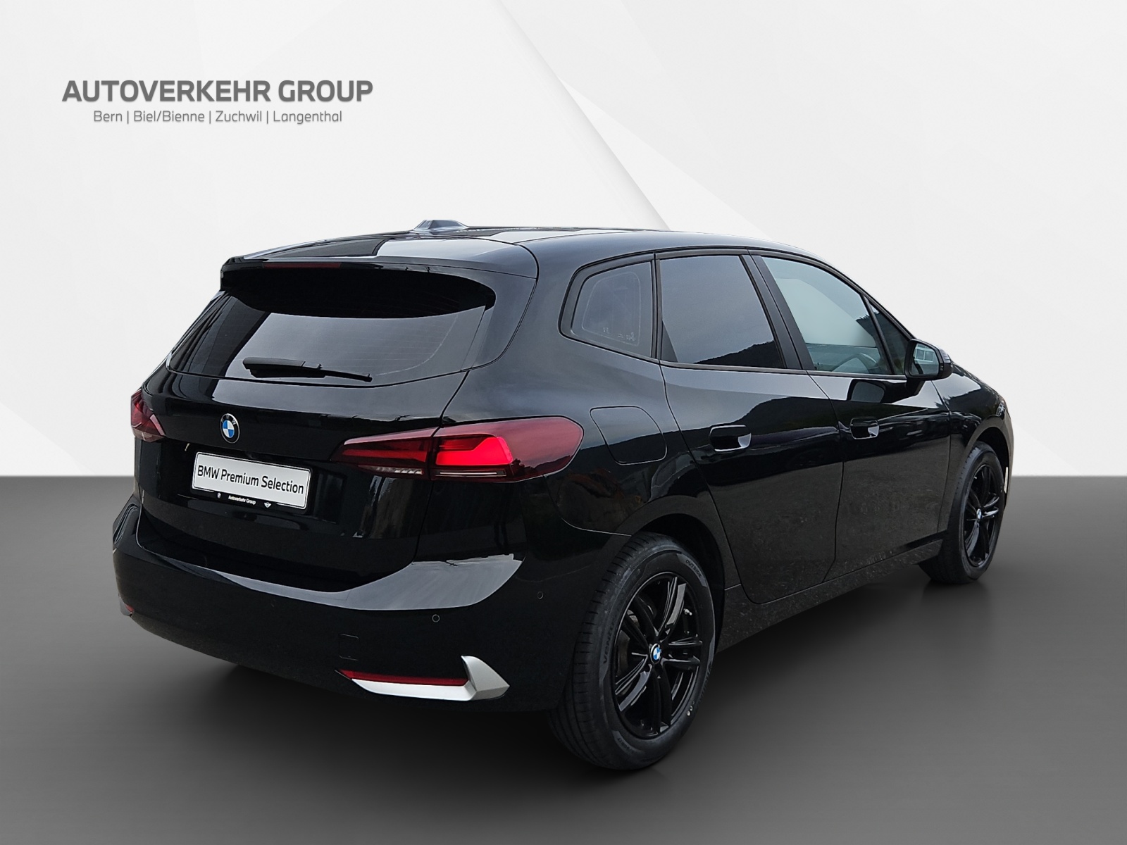 BMW 218i Active Tourer-image-5
