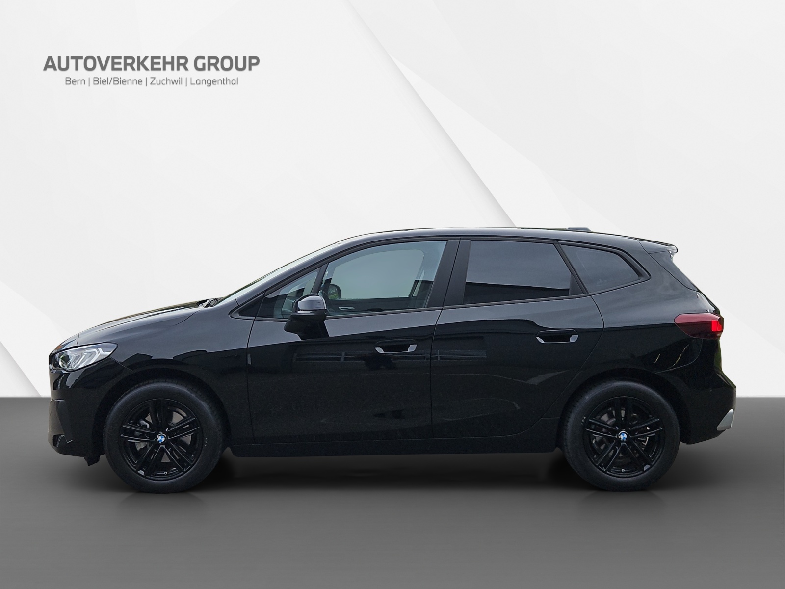 BMW 218i Active Tourer-image-2
