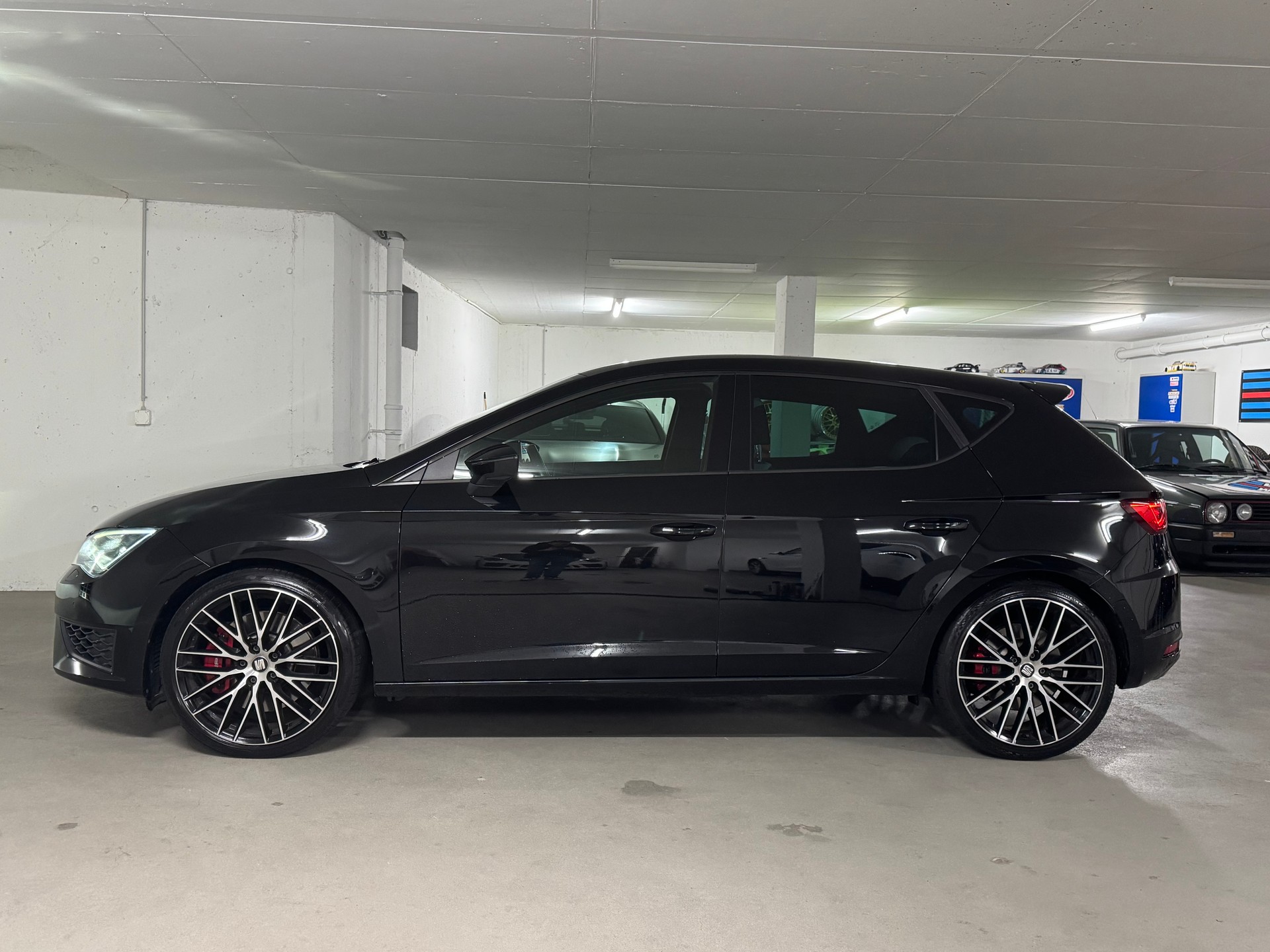 SEAT Leon 2.0 TSI Cupra 290 DSG-image-3