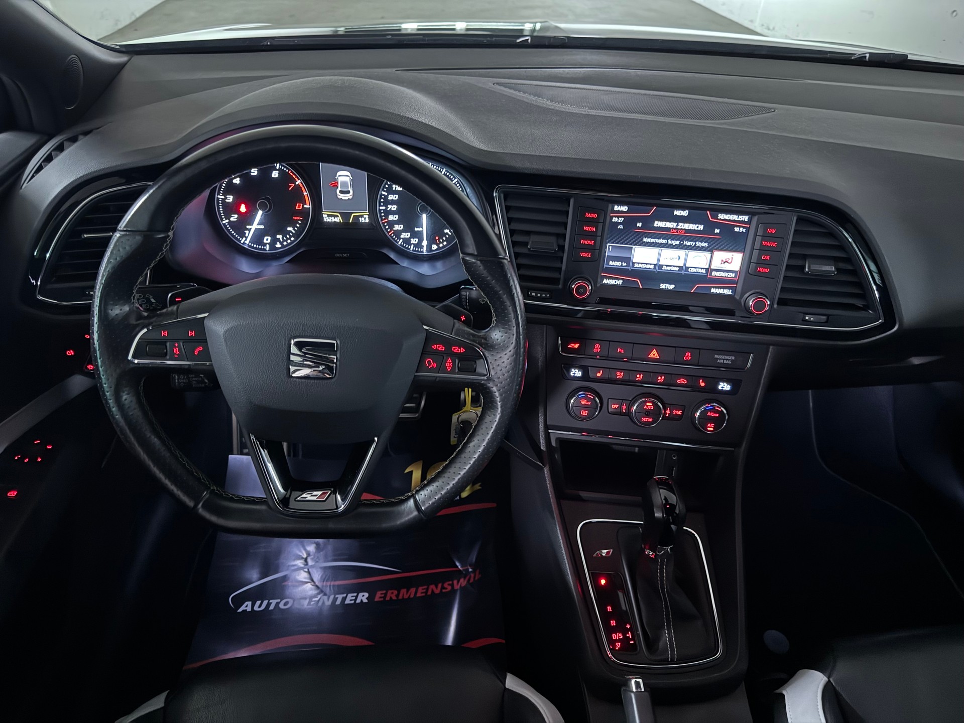 SEAT Leon 2.0 TSI Cupra 290 DSG-image-12