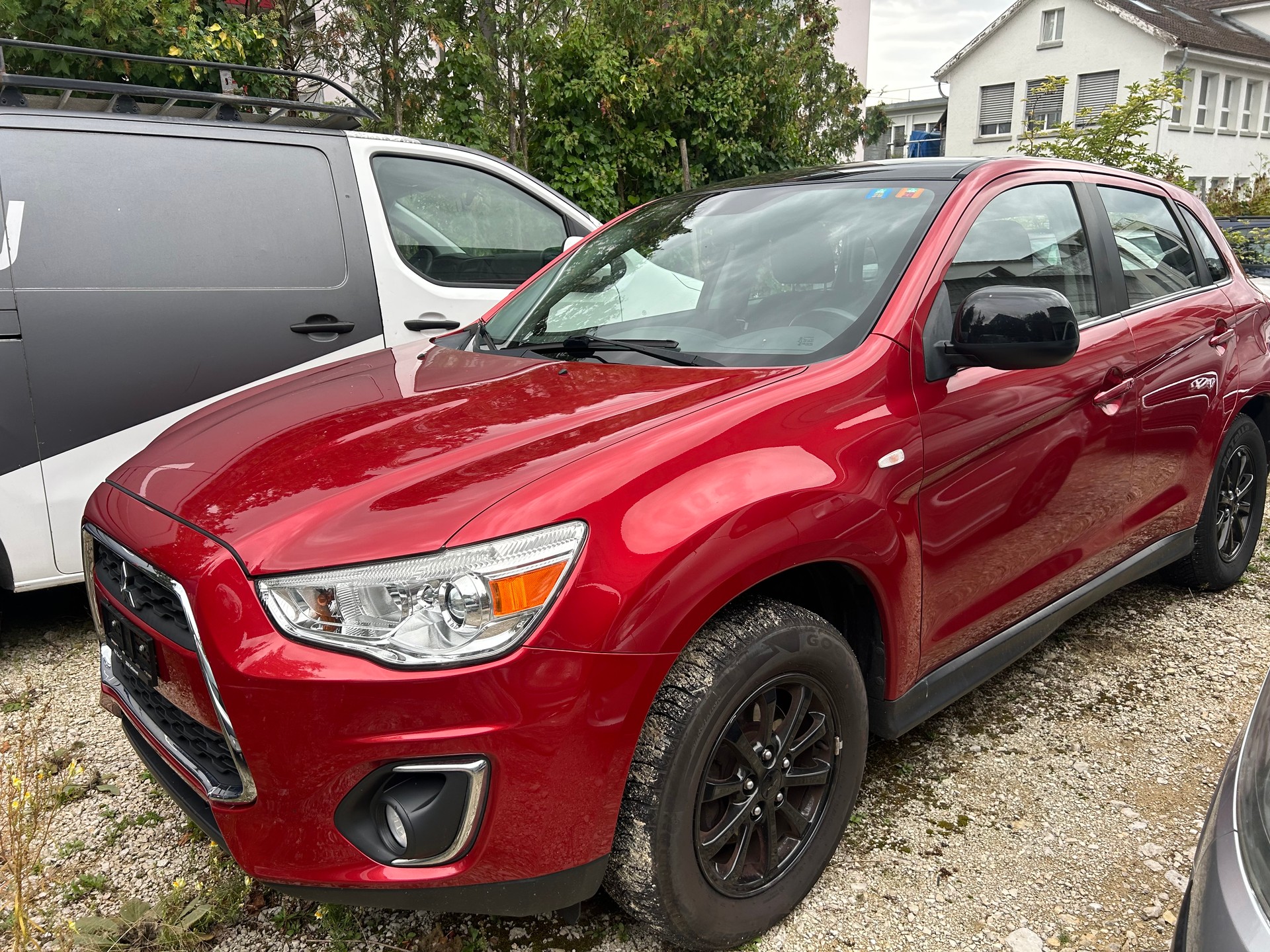 MITSUBISHI ASX 1.8 DID Celebration 300K 4WD-image-2