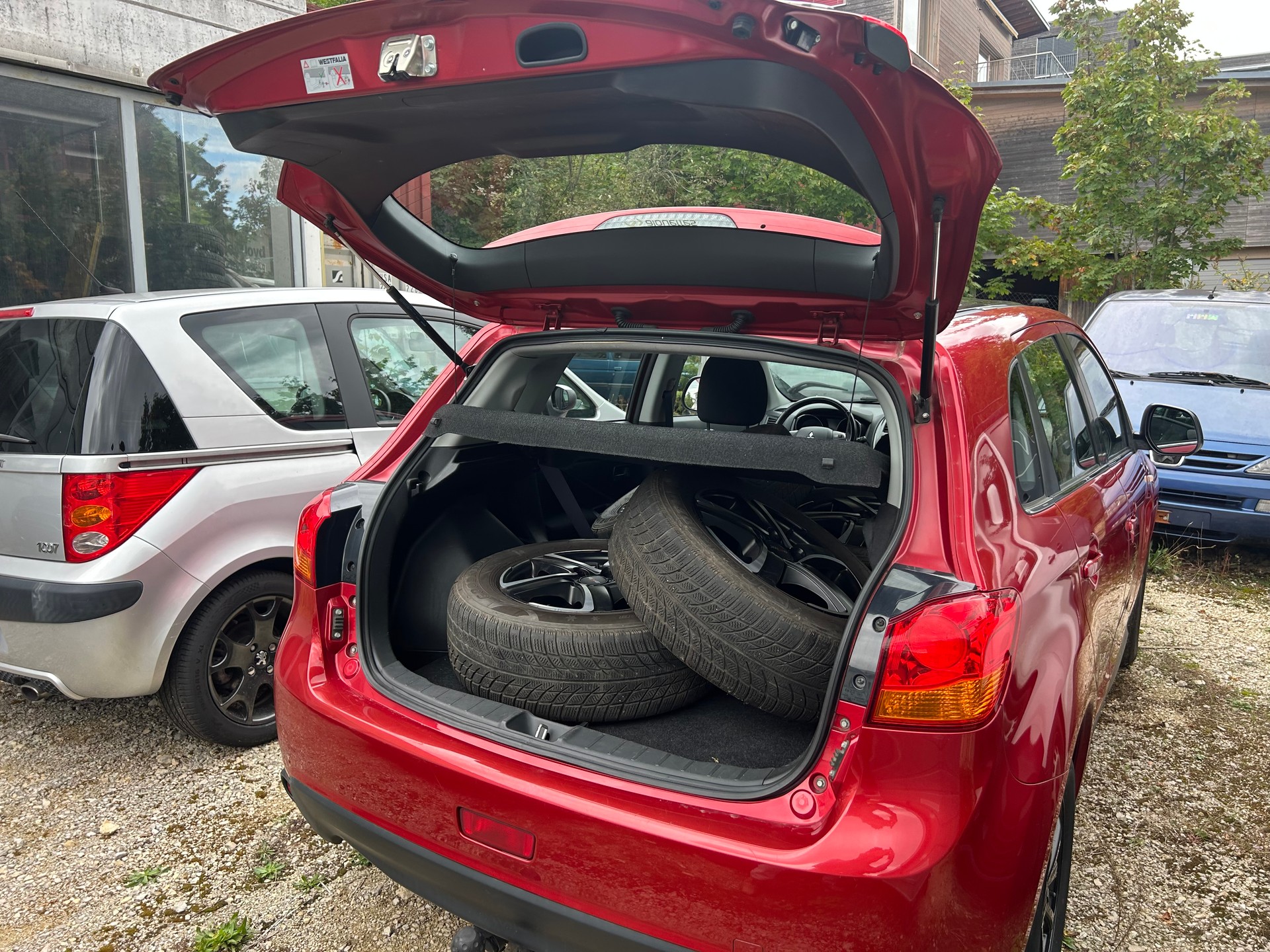MITSUBISHI ASX 1.8 DID Celebration 300K 4WD-image-6