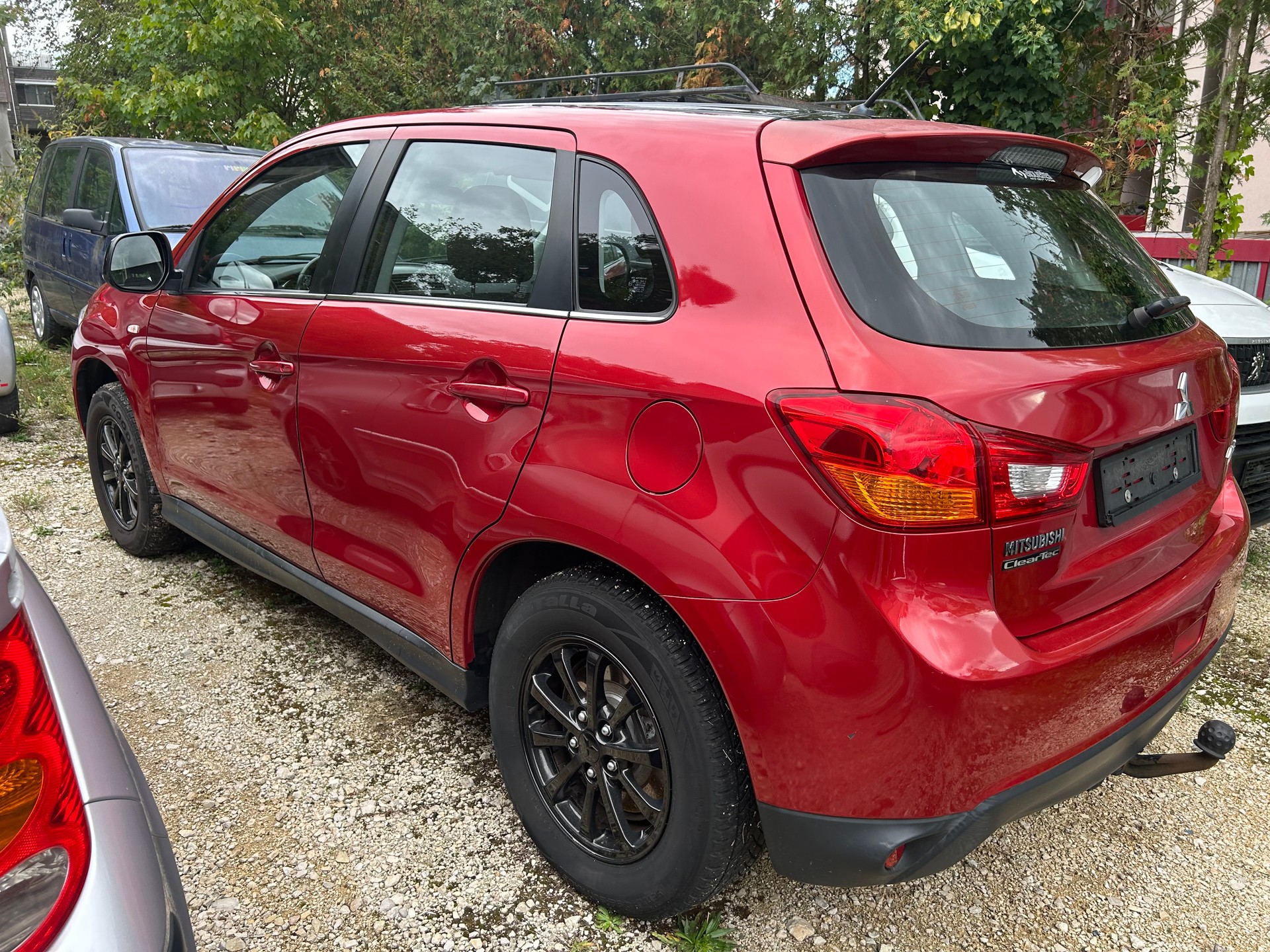 MITSUBISHI ASX 1.8 DID Celebration 300K 4WD-image-3