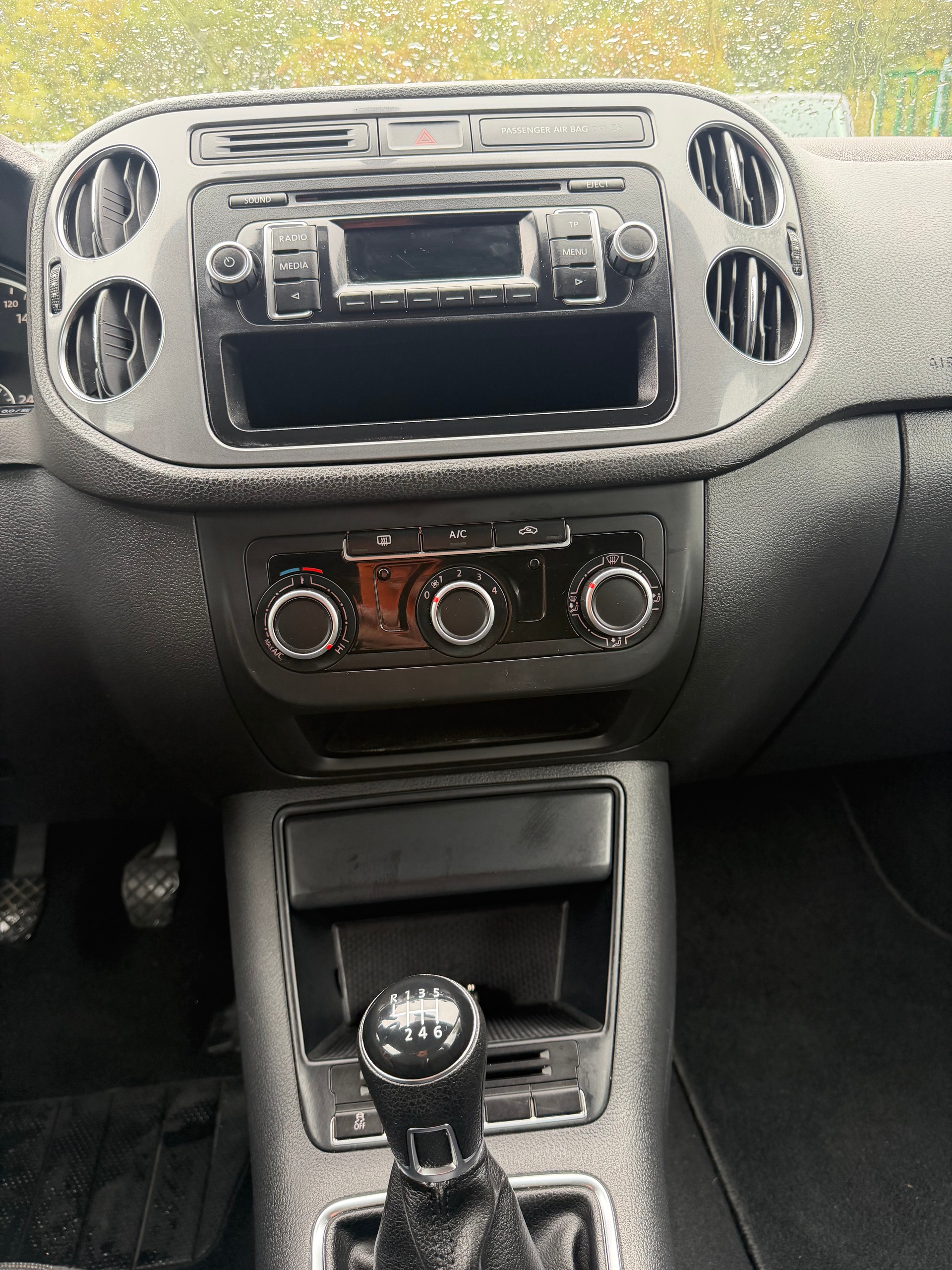 VW Tiguan 2.0 TDI BlueMotion Trend&Fun 4x2-image-9