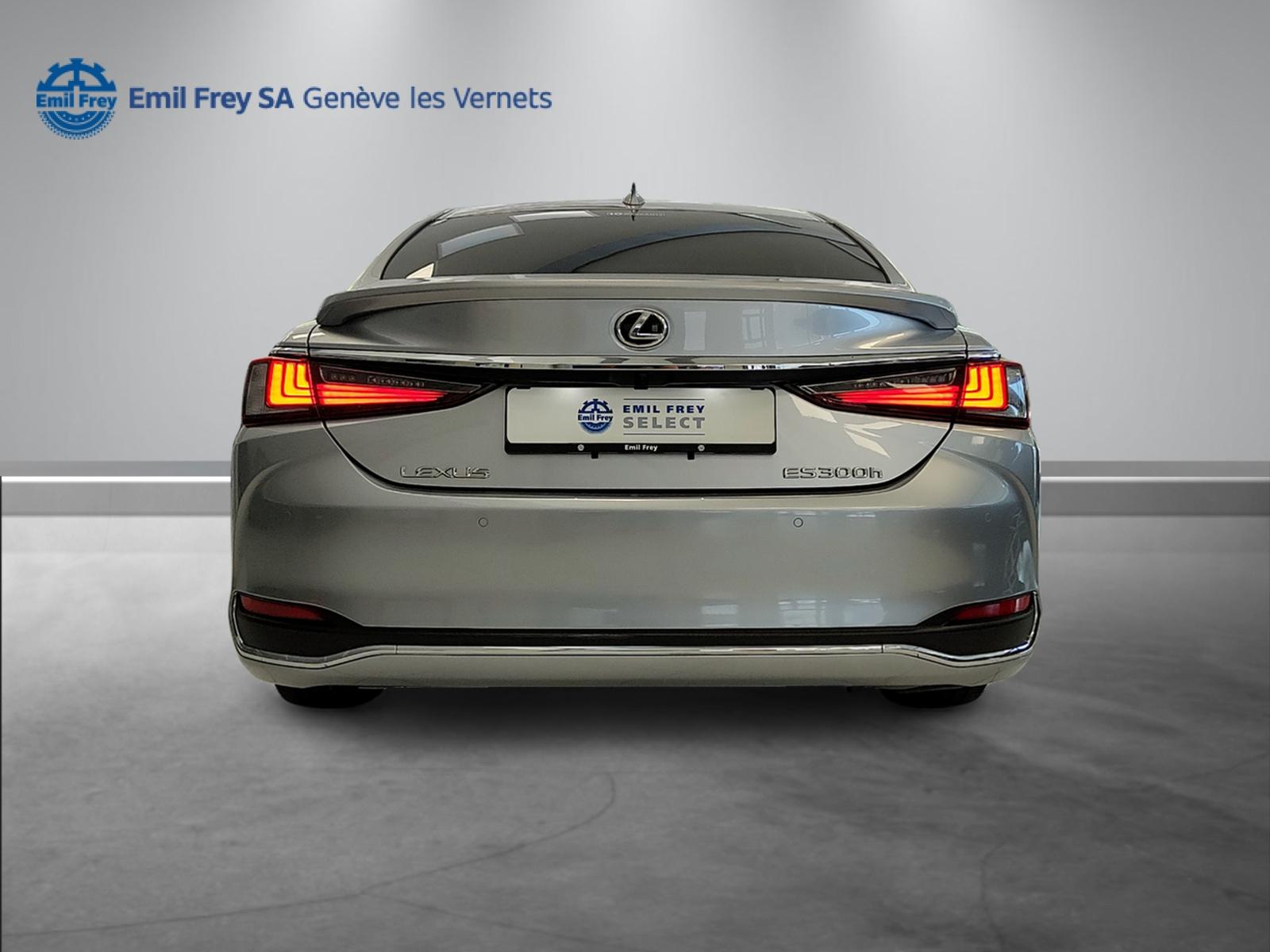LEXUS ES 300h Excellence-image-10