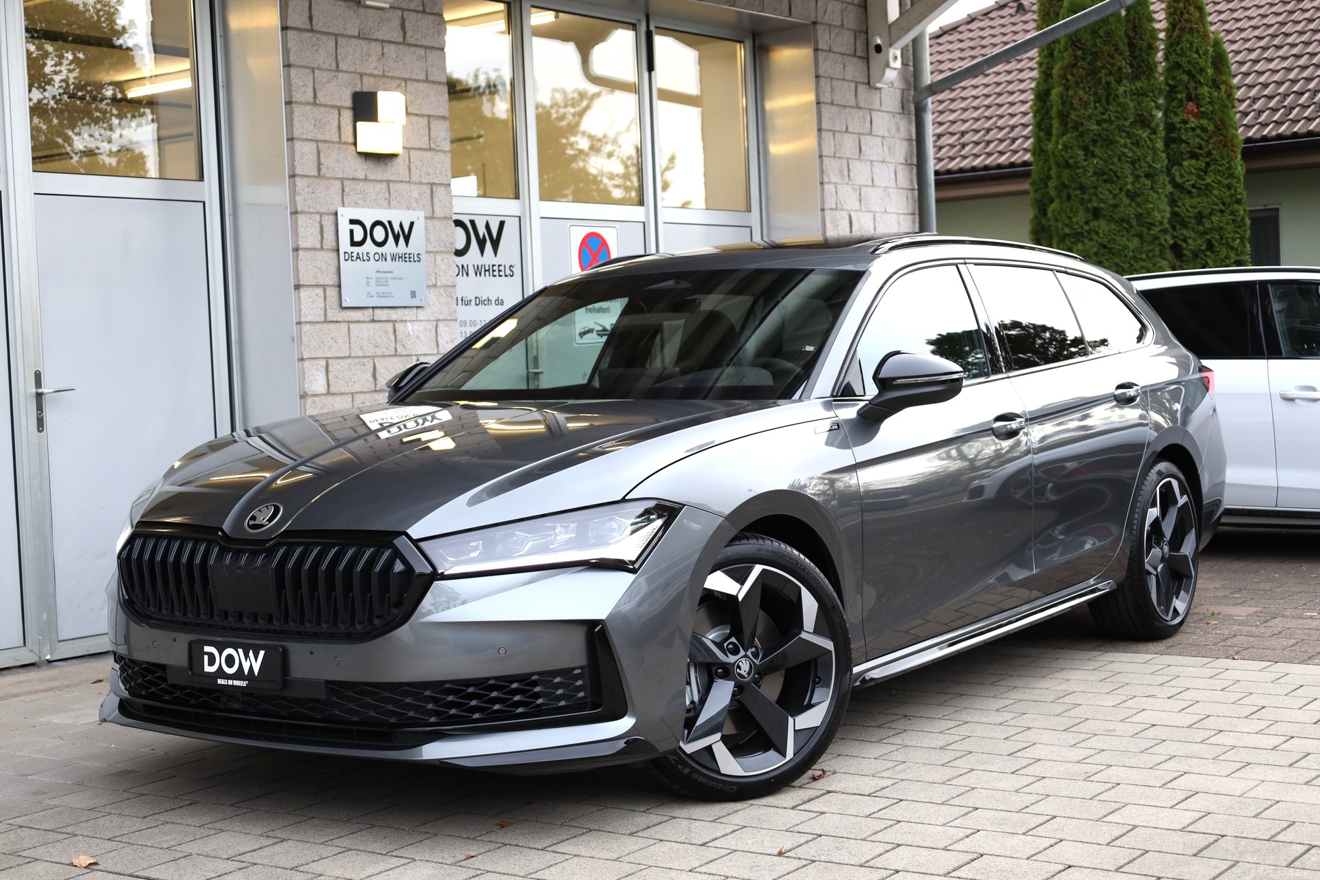 SKODA Superb Combi 2.0 TSI Sportline 4x4 DSG-image-0