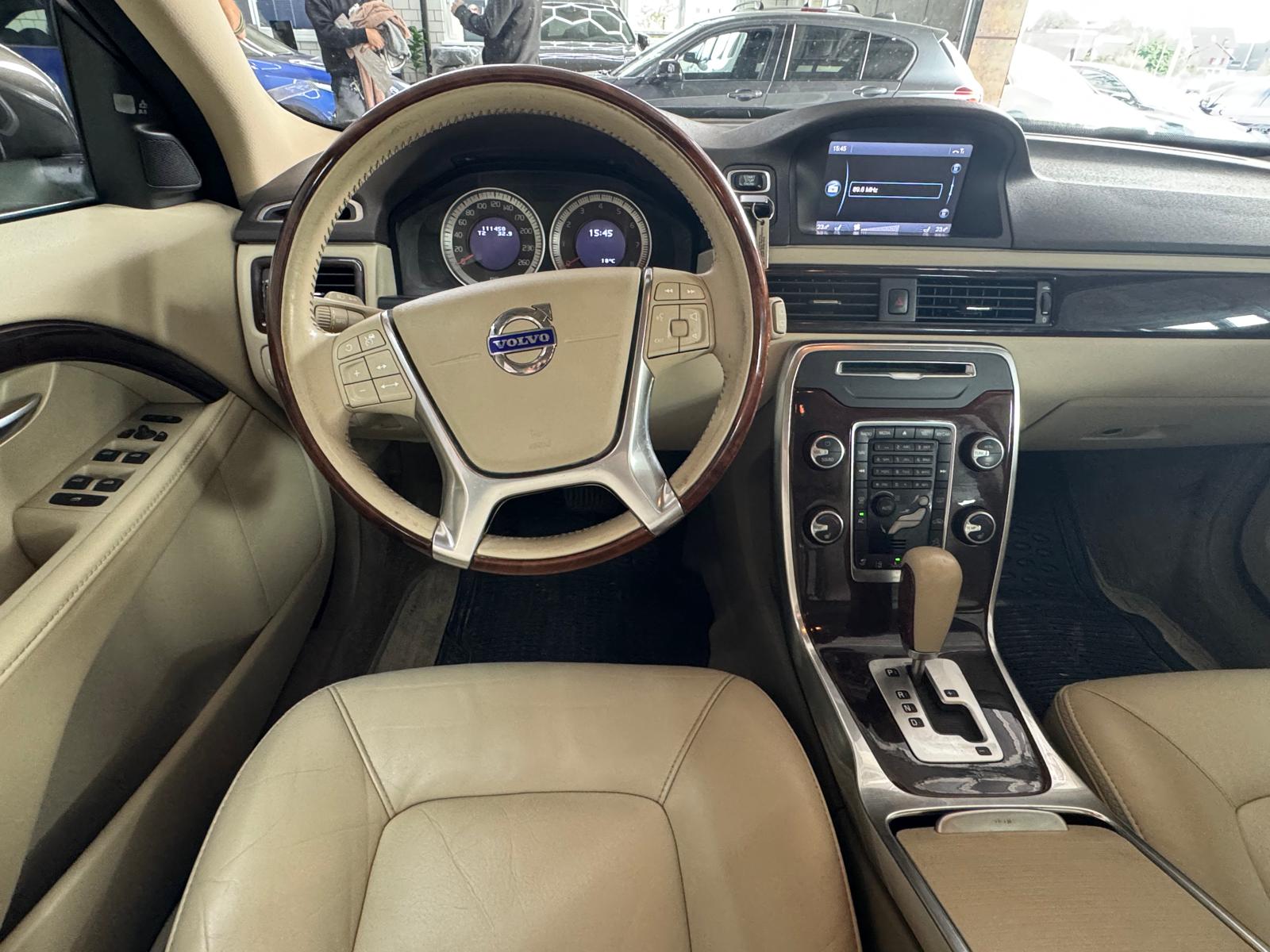 VOLVO XC70 T6 AWD OceanRace Geartronic-image-9