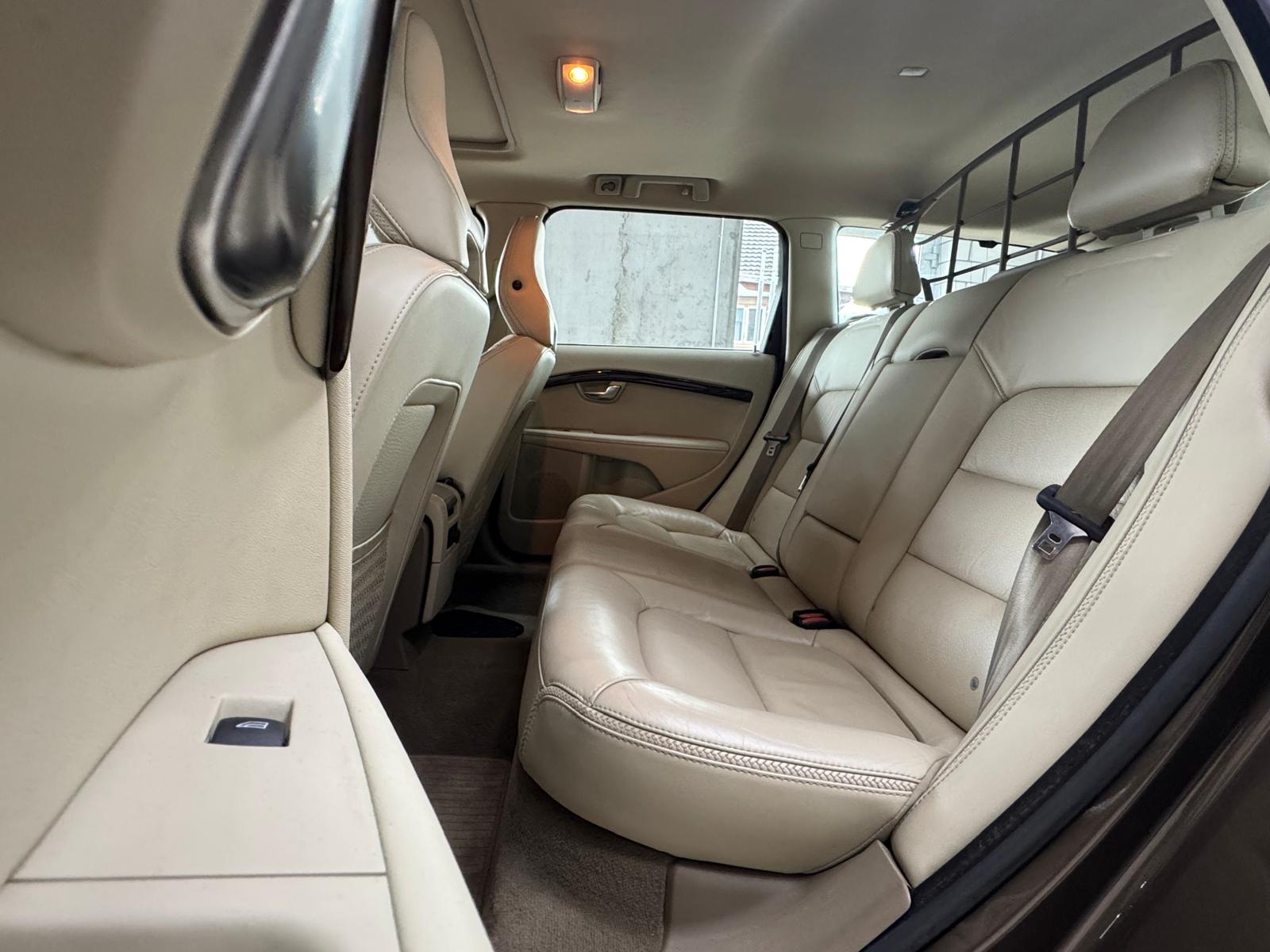 VOLVO XC70 T6 AWD OceanRace Geartronic-image-8