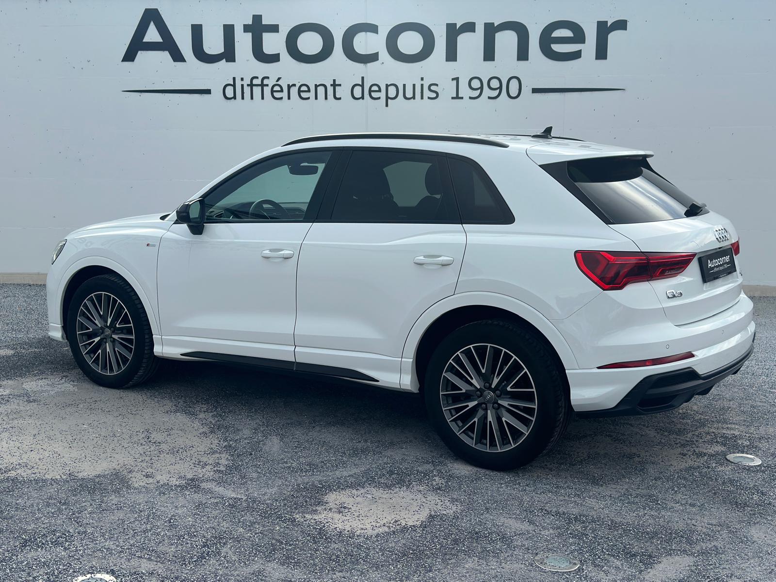 AUDI Q3 40 TFSI S line quattro S-tronic-image-3
