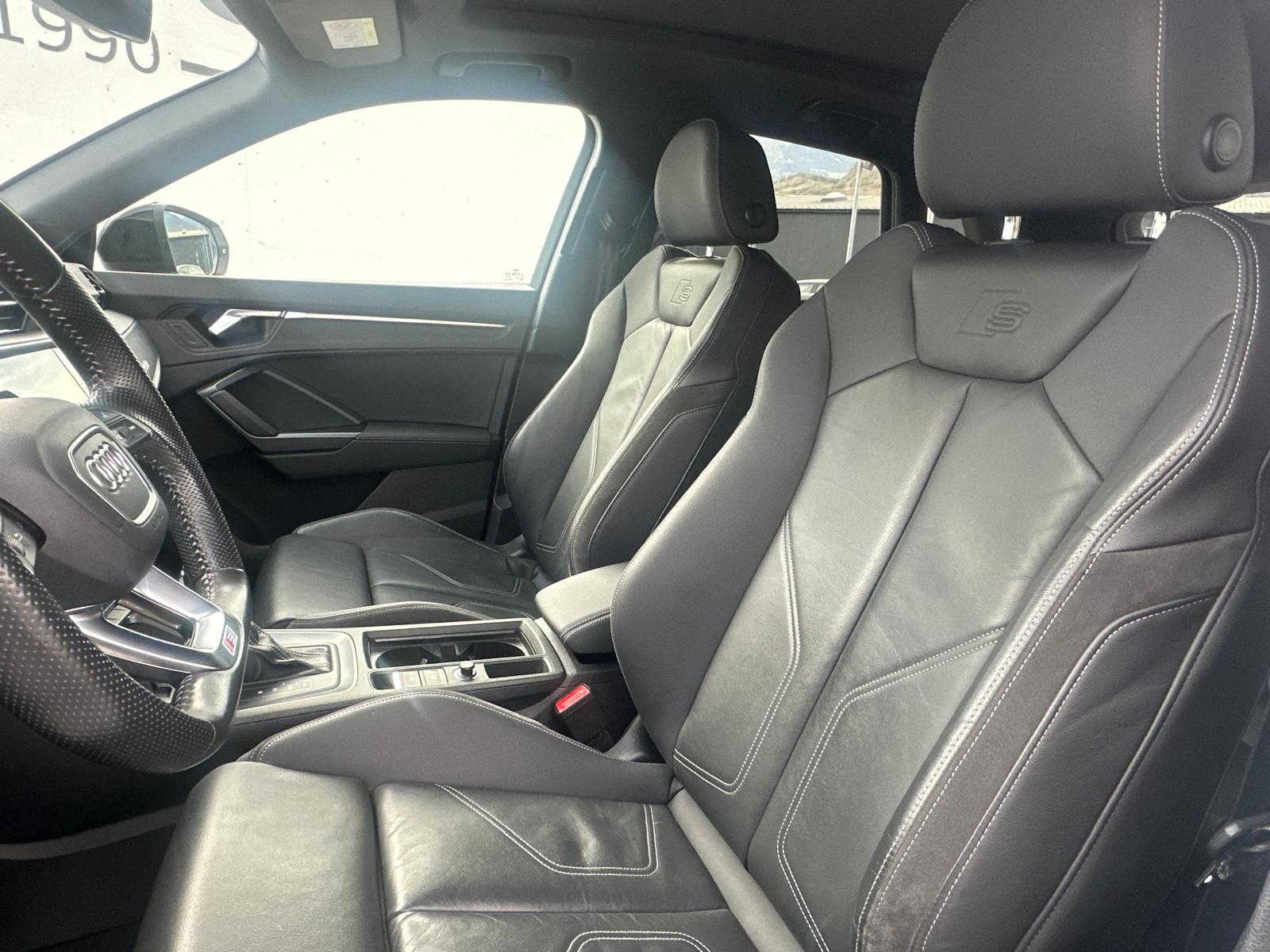 AUDI Q3 40 TFSI S line quattro S-tronic-image-9