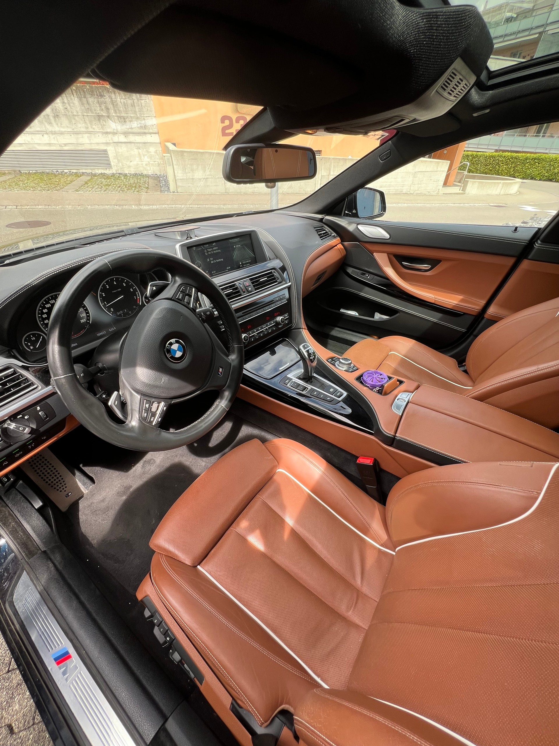BMW 650i xDrive-image-4