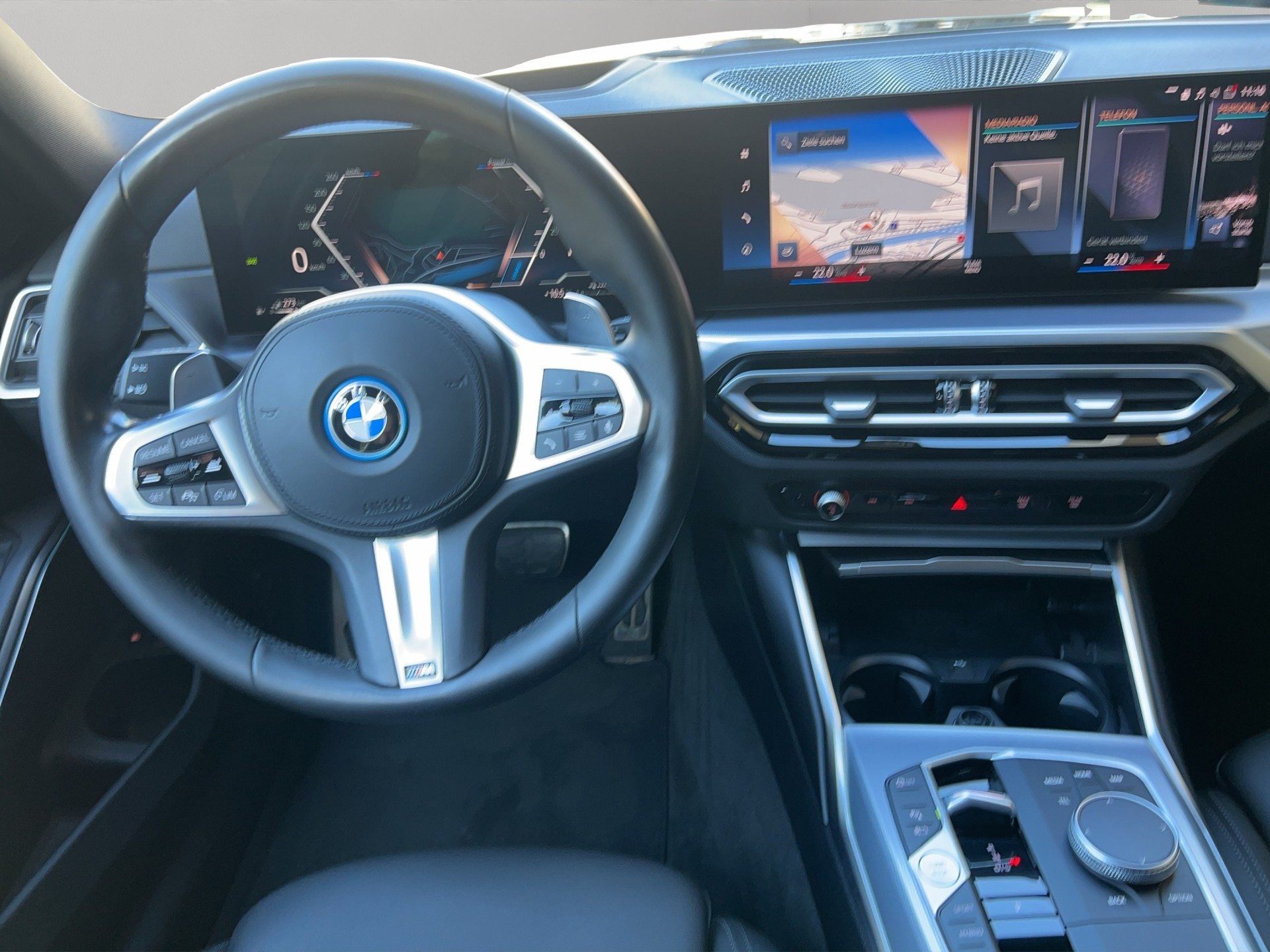 BMW 320e xDrive Touring Steptronic M Sport-image-16