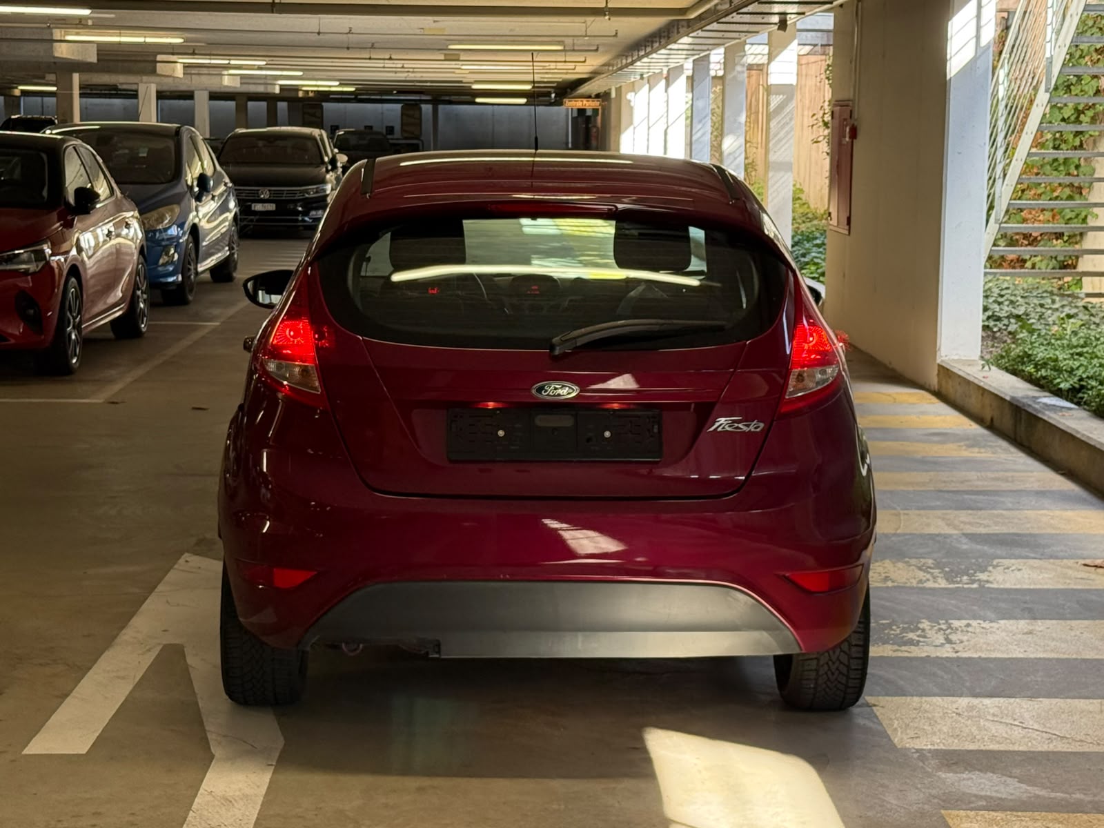 FORD Fiesta 1.4 16V Trend+ Automatic-image-6