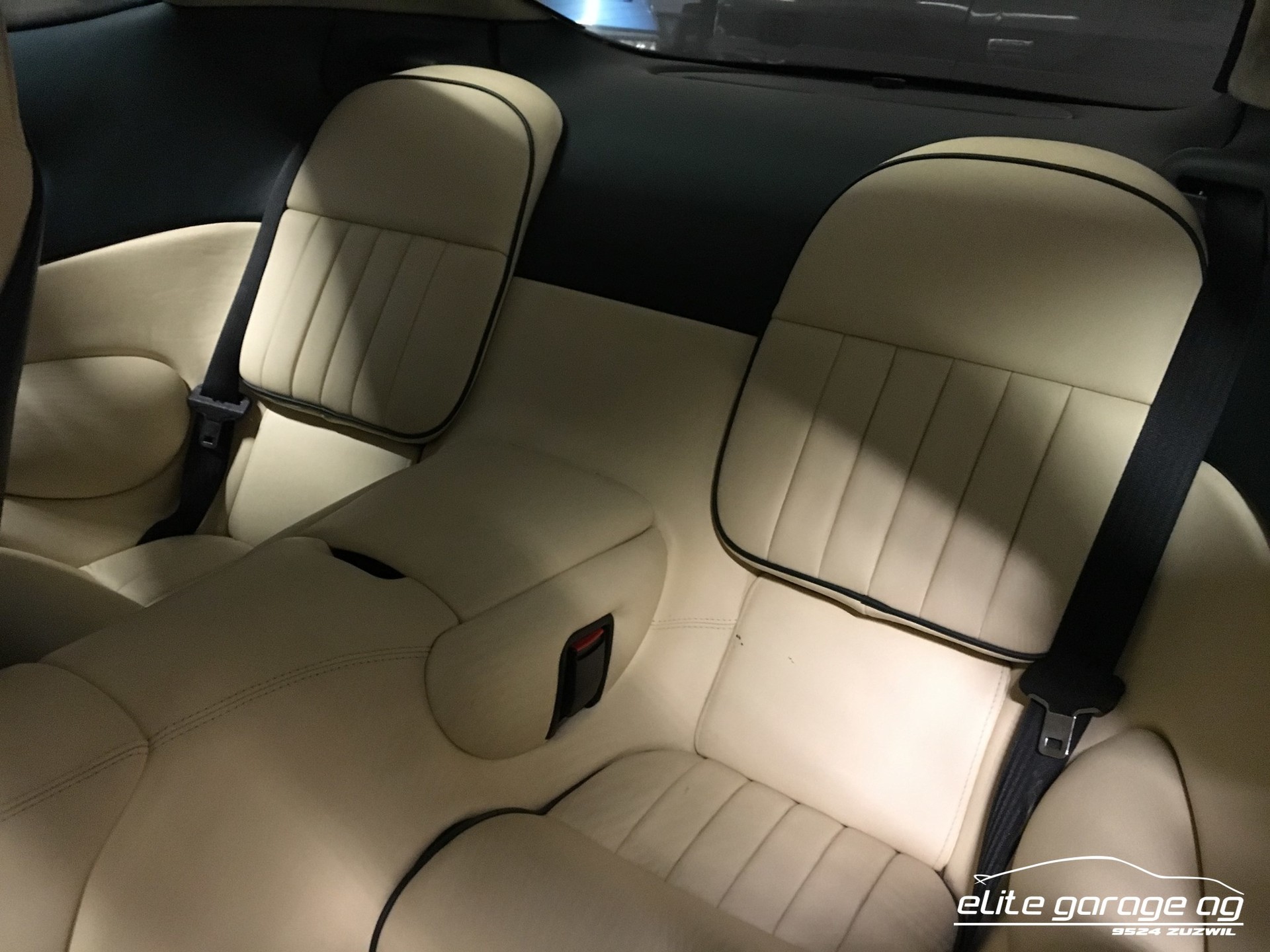 ASTON MARTIN DB7-image-10
