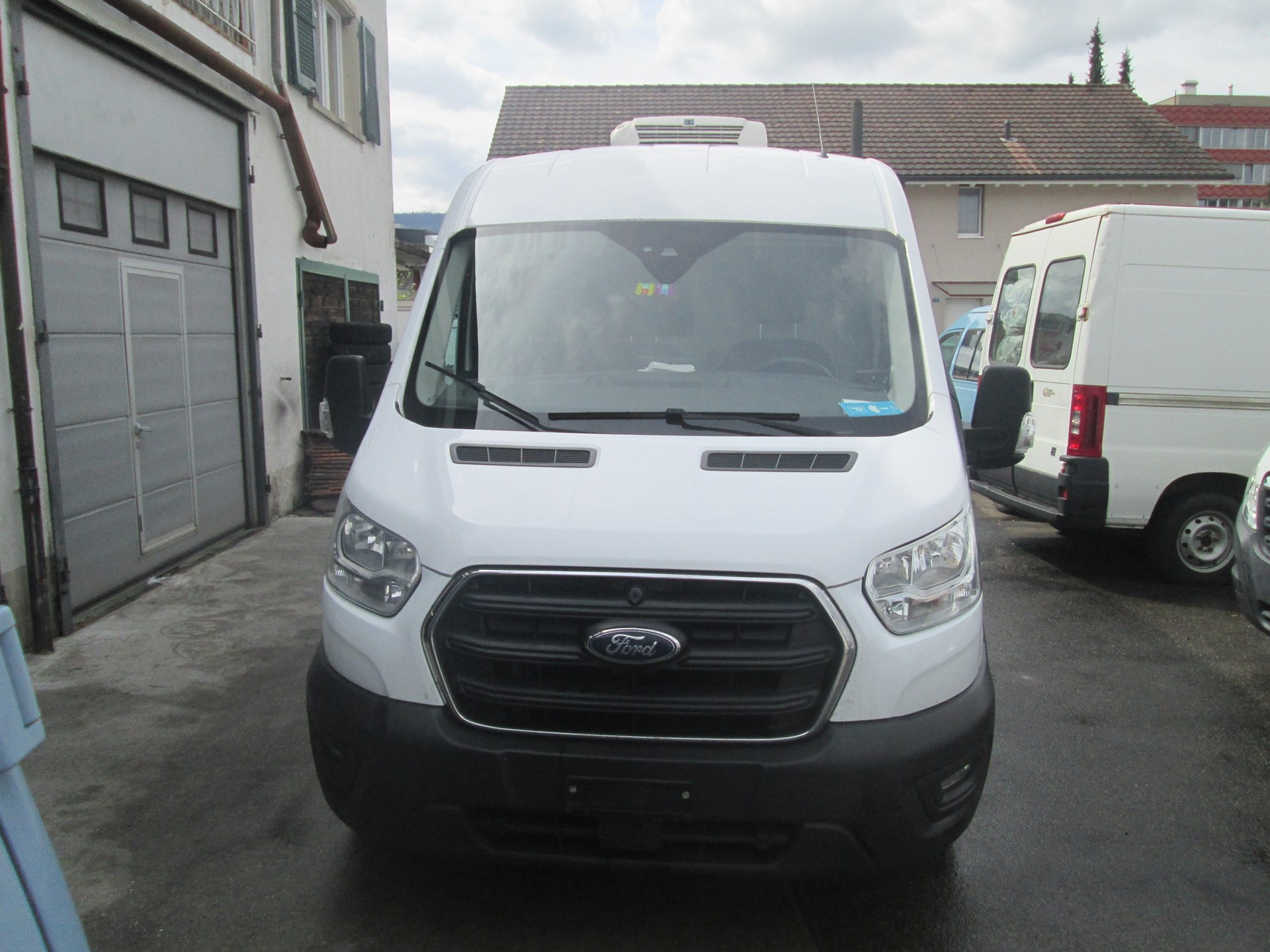 FORD Transit Van 350 L2 Ambiente 2.0 TDCi 185 FWD-image-5