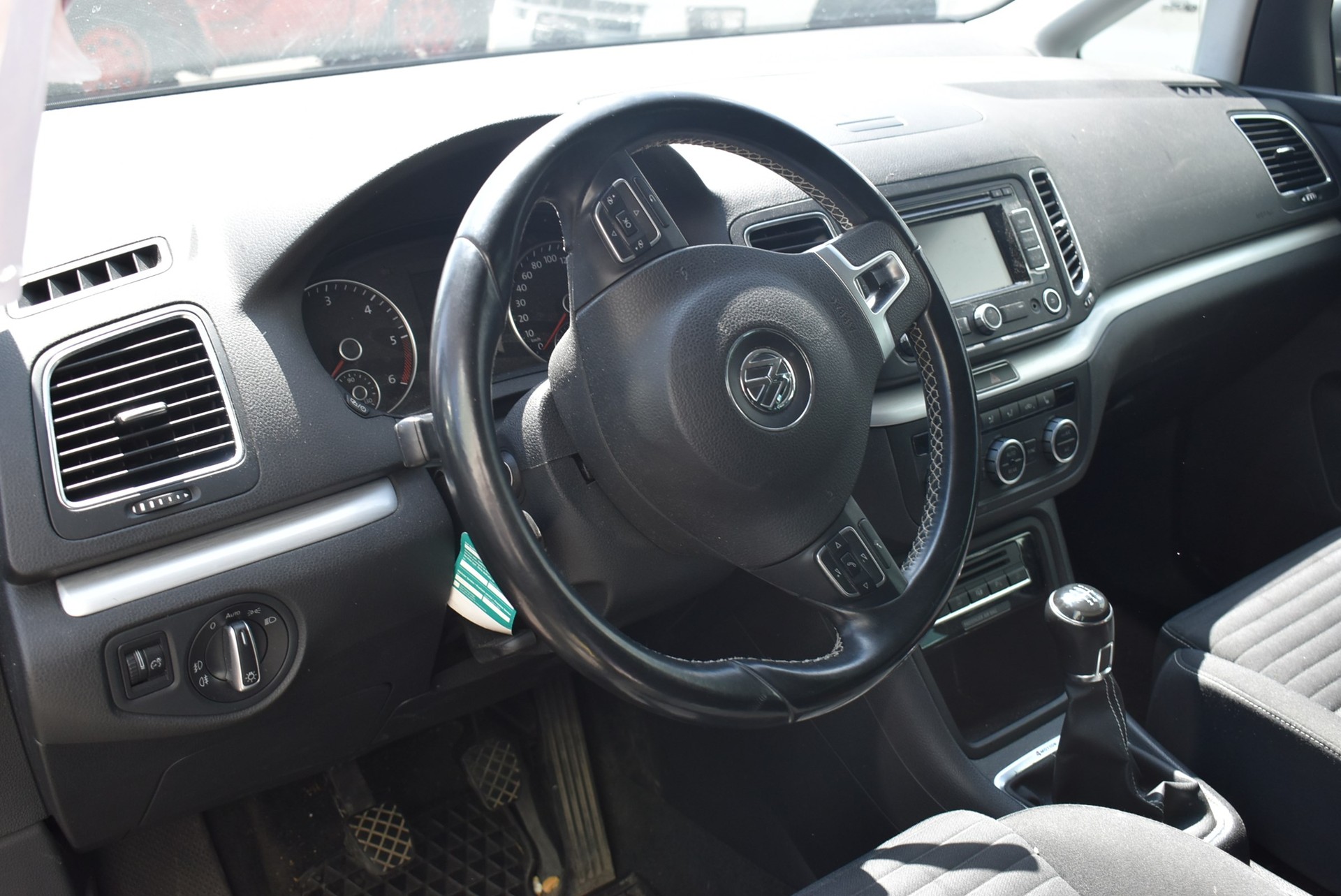 VW Sharan 2.0 TDI BlueMotion Technology Cup 4Motion-image-7