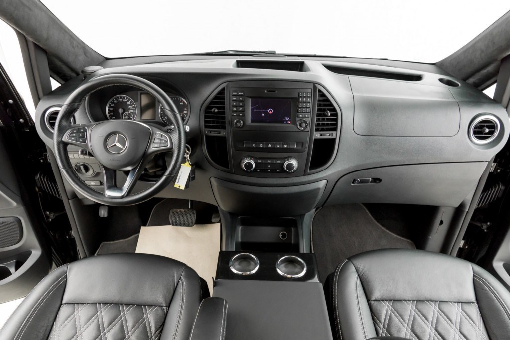 MERCEDES-BENZ Vito 119 BT L VIP-Bus-image-8