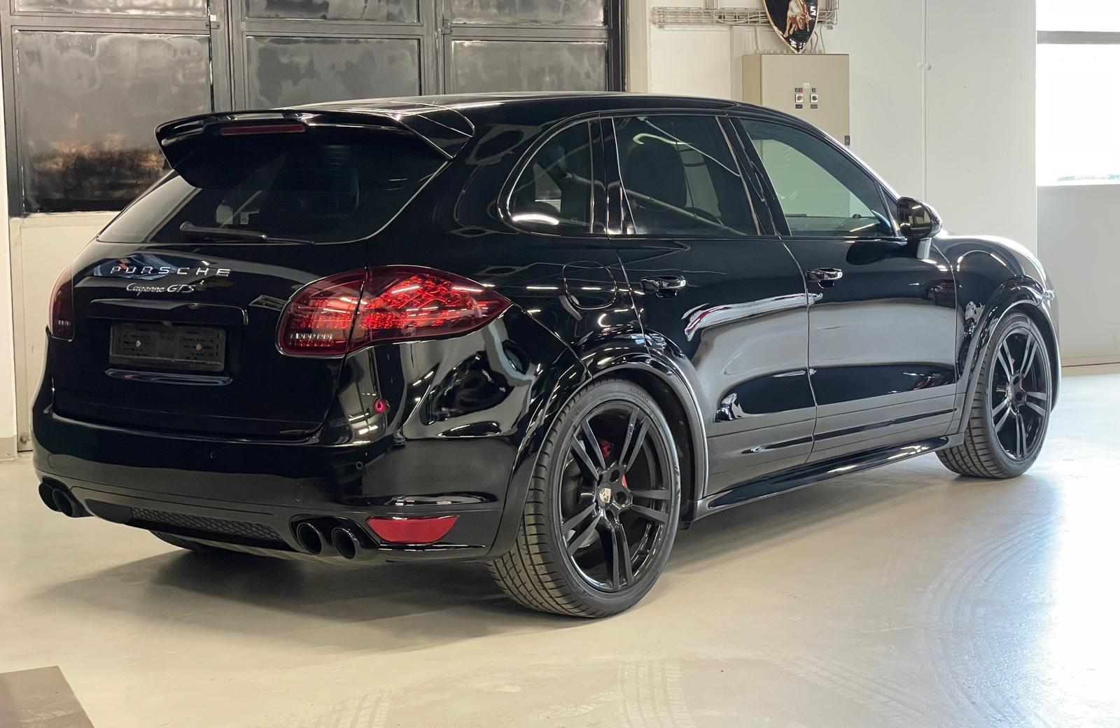 PORSCHE Cayenne GTS-image-11