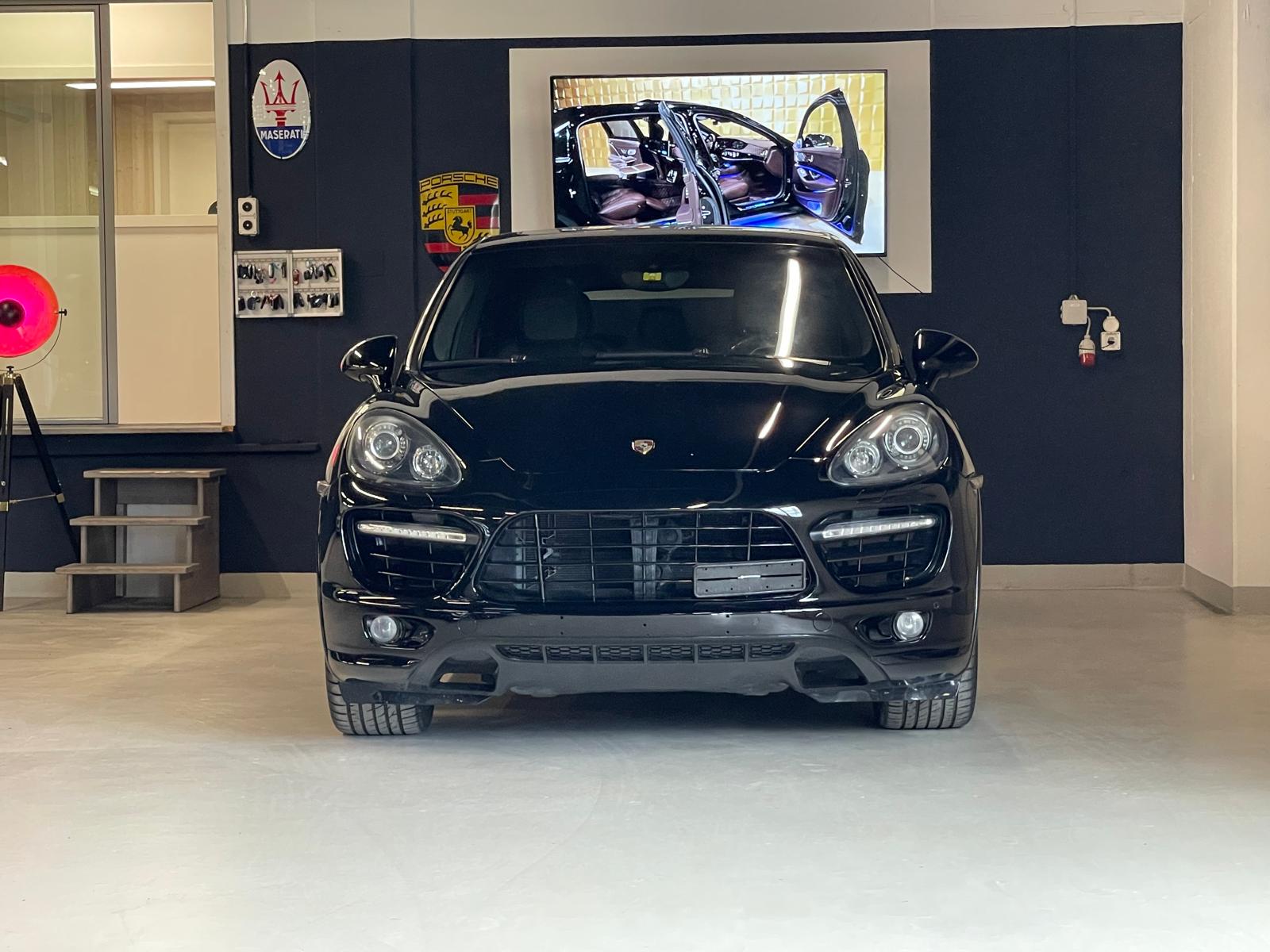 PORSCHE Cayenne GTS-image-3
