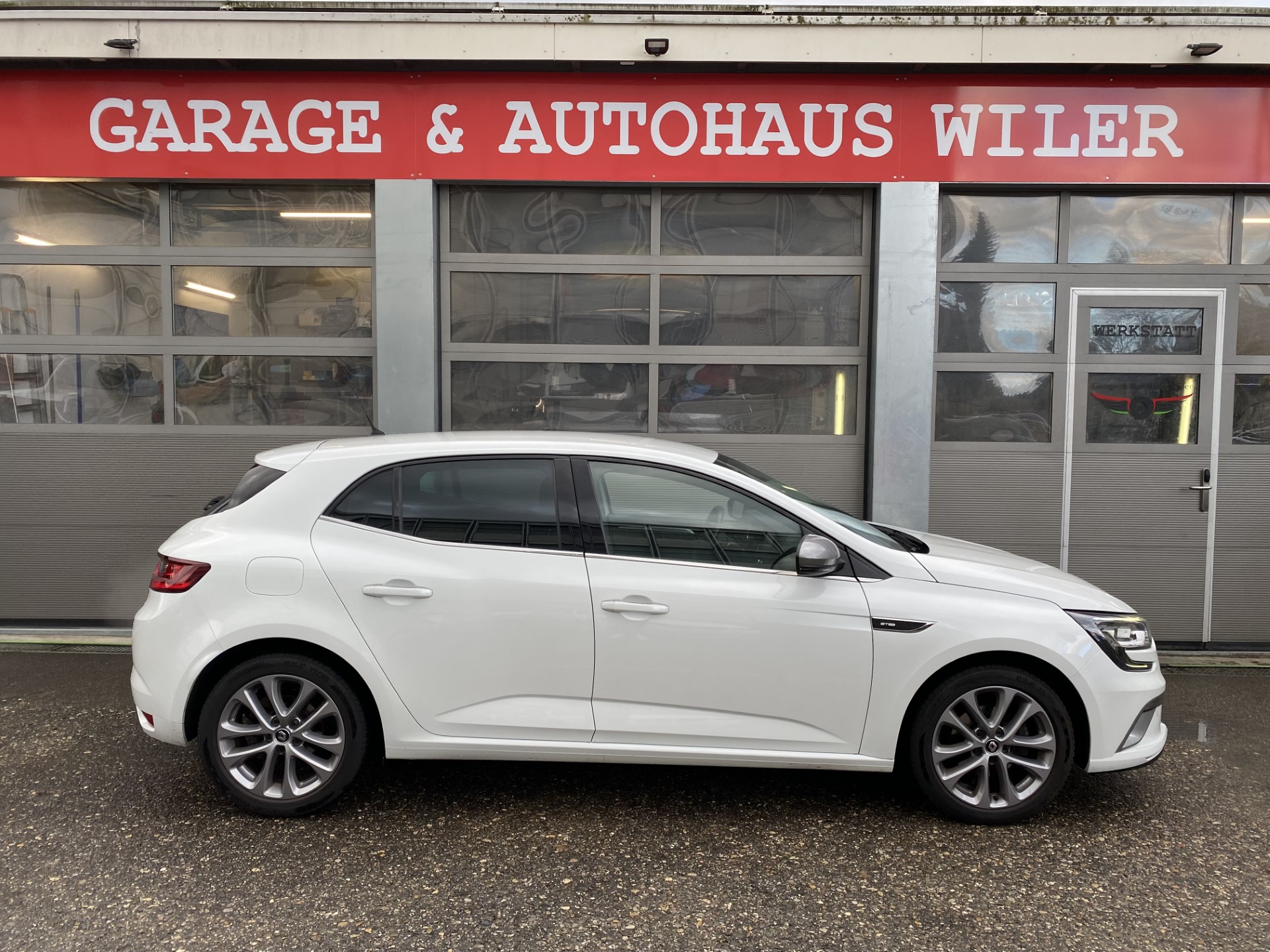 RENAULT Mégane 1.2 16V Turbo GT Line EDC-image-3