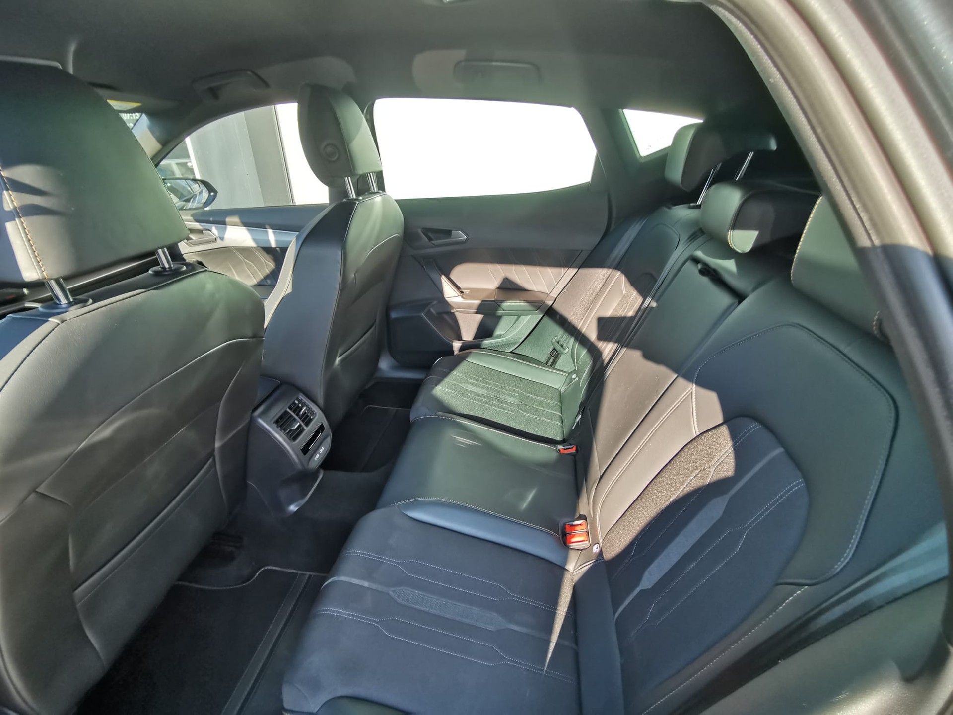 CUPRA Formentor 1.4 e-HYBRID pHEV Allalin DSG-image-7