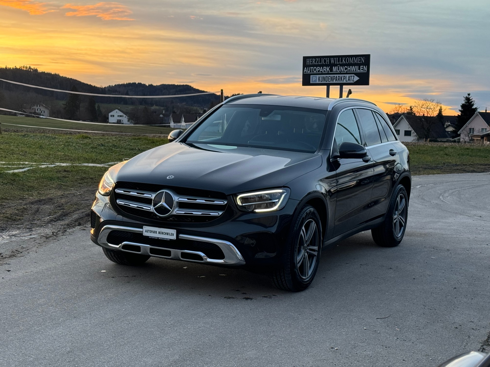 MERCEDES-BENZ GLC 220 d 4Matic 9G-Tronic-image-0