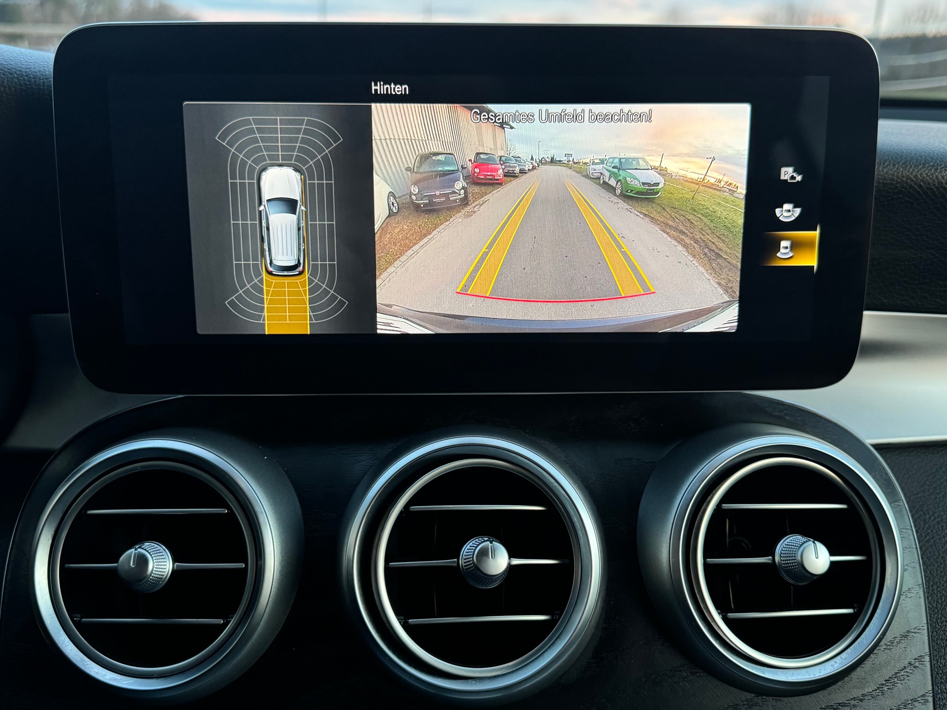MERCEDES-BENZ GLC 220 d 4Matic 9G-Tronic-image-11