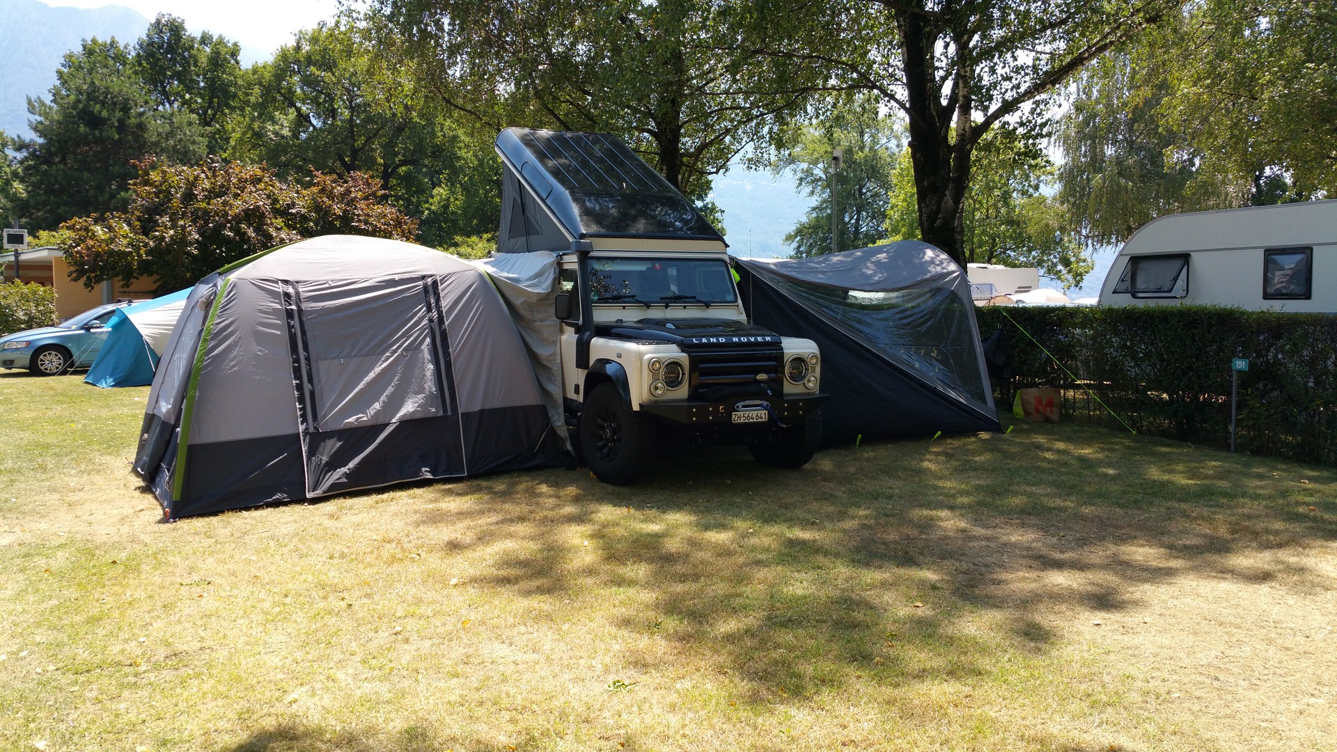 LAND ROVER Defender 110 SW 2.4Tdc-image-6