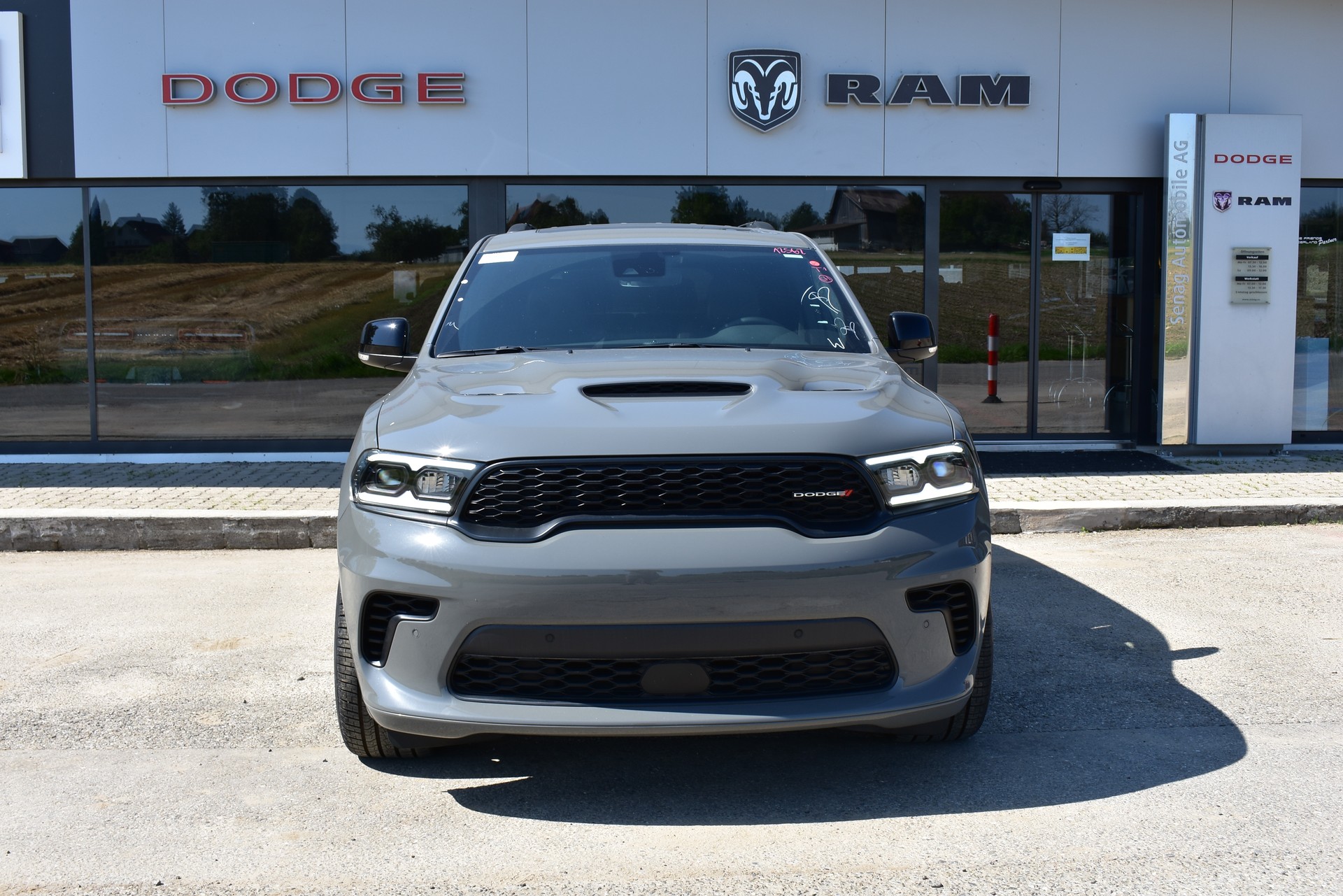 DODGE Durango R/T Premium Tow & Go-image-0