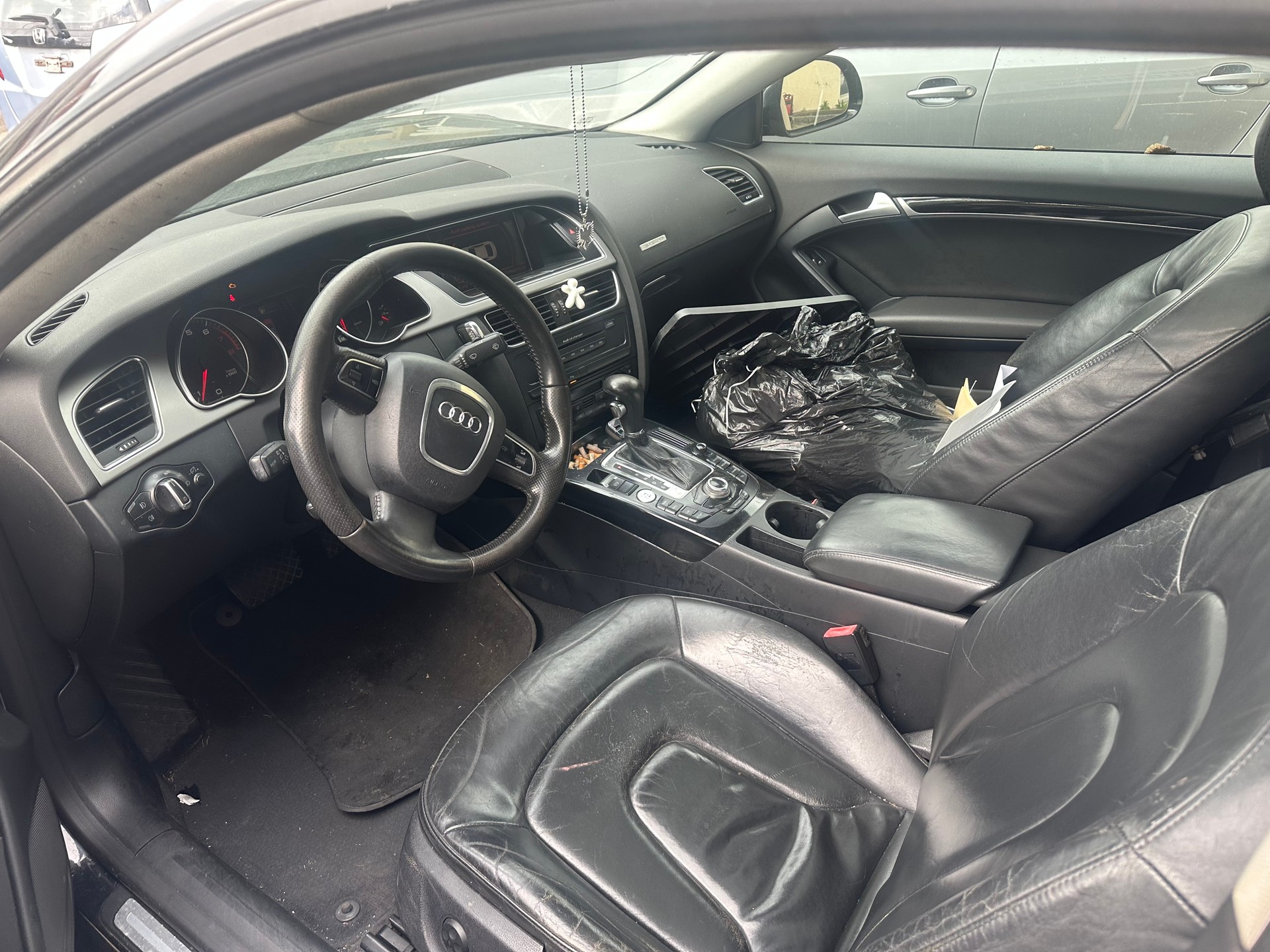 AUDI A5 Coupé 3.2 FSI quattro tiptronic-image-8