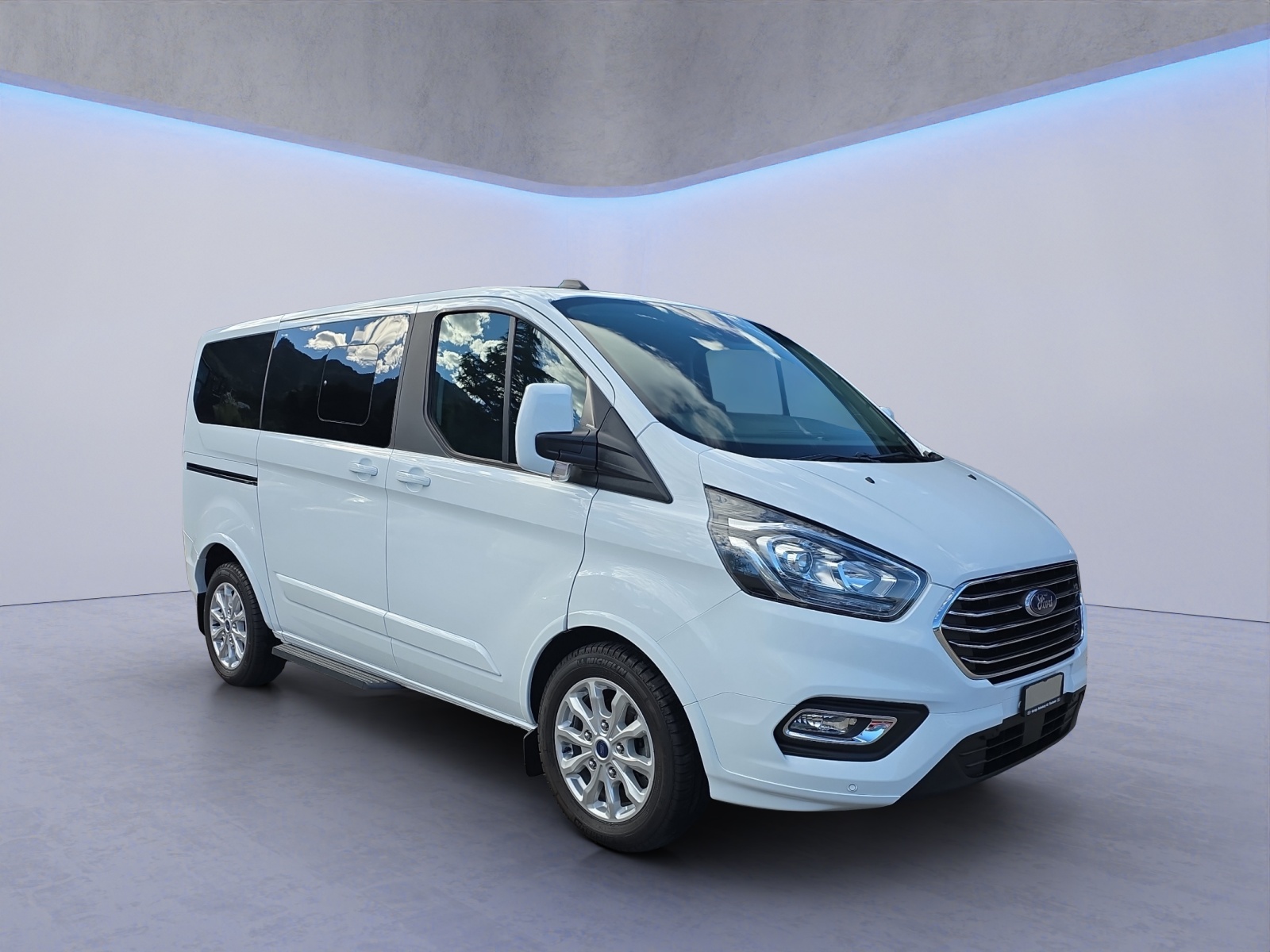 FORD Tourneo Custom 320 L1 2.0 TDCi 150PS Titanium / 8 Sitzplätze-image-3