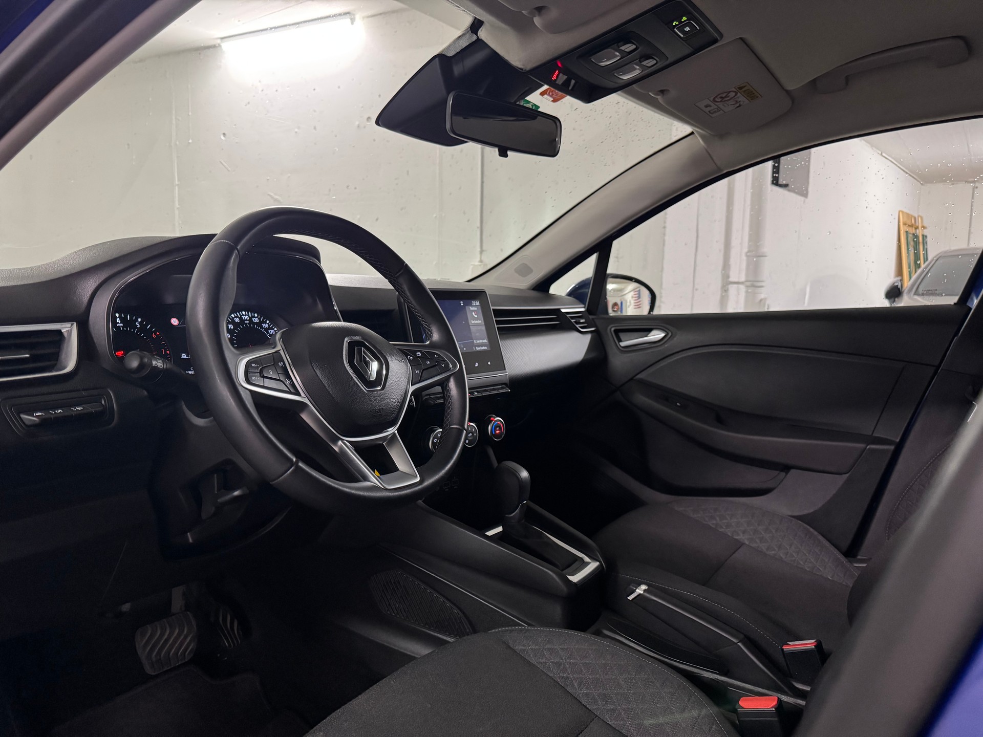 RENAULT Clio 1.0 Equilibre CVT Frisch ab MFK-image-7