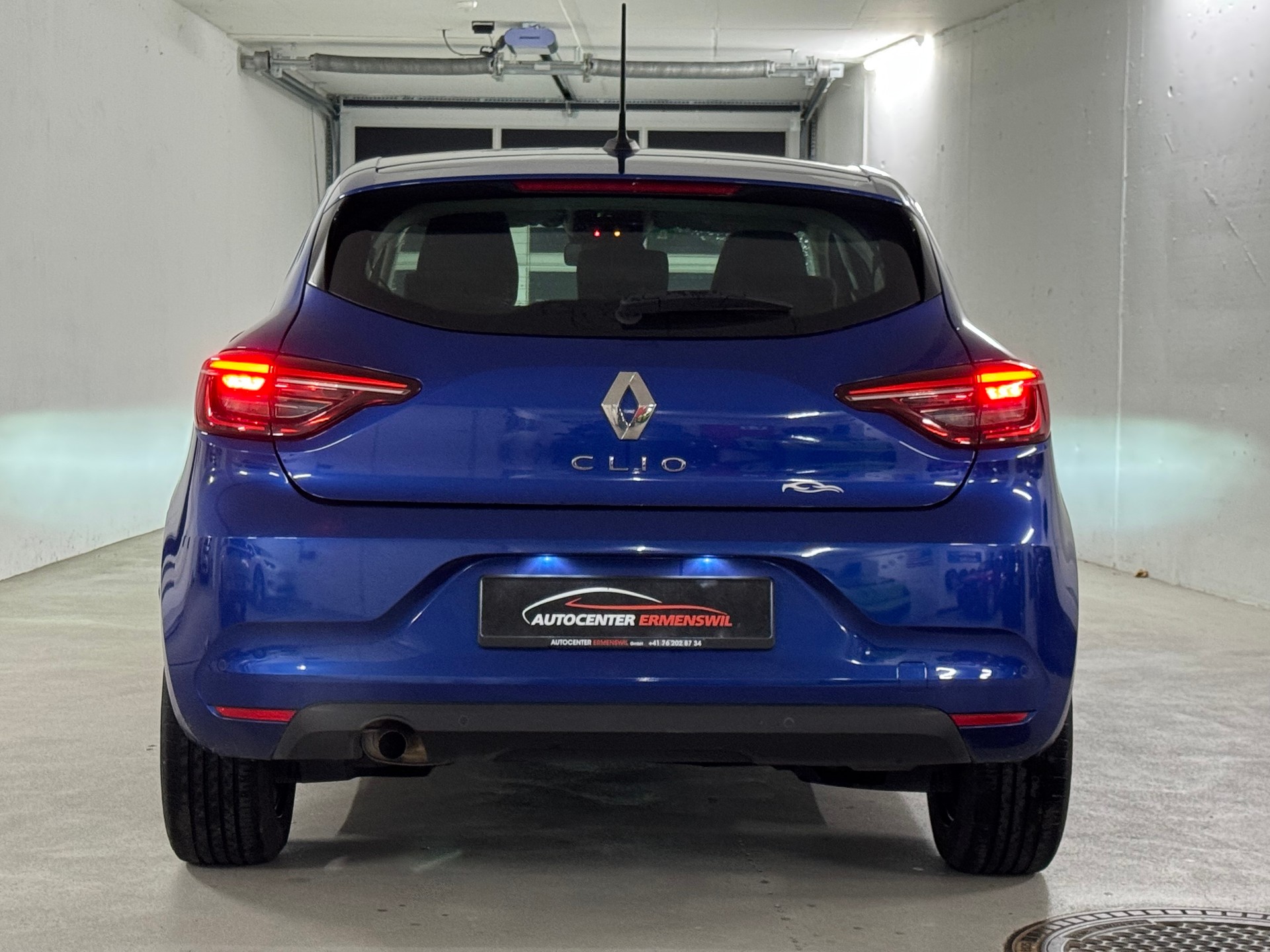 RENAULT Clio 1.0 Equilibre CVT Frisch ab MFK-image-5