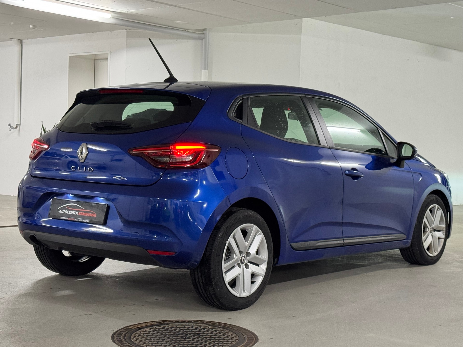 RENAULT Clio 1.0 Equilibre CVT Frisch ab MFK-image-6