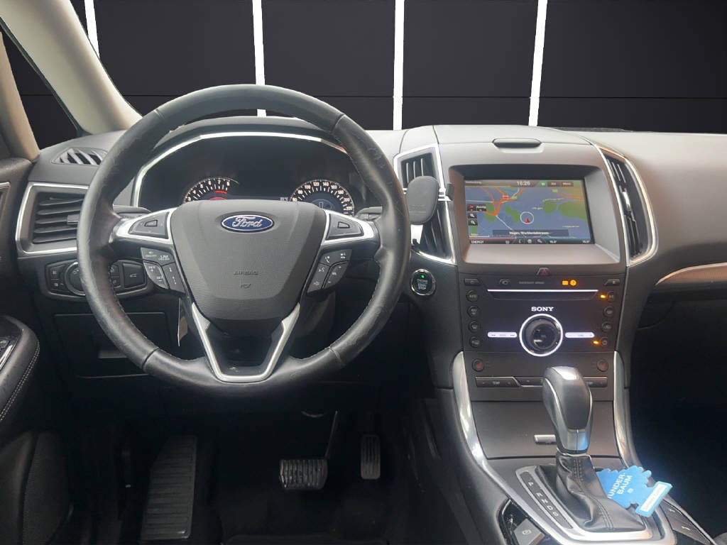 FORD S-Max 2.0 EcoB Titanium-image-10