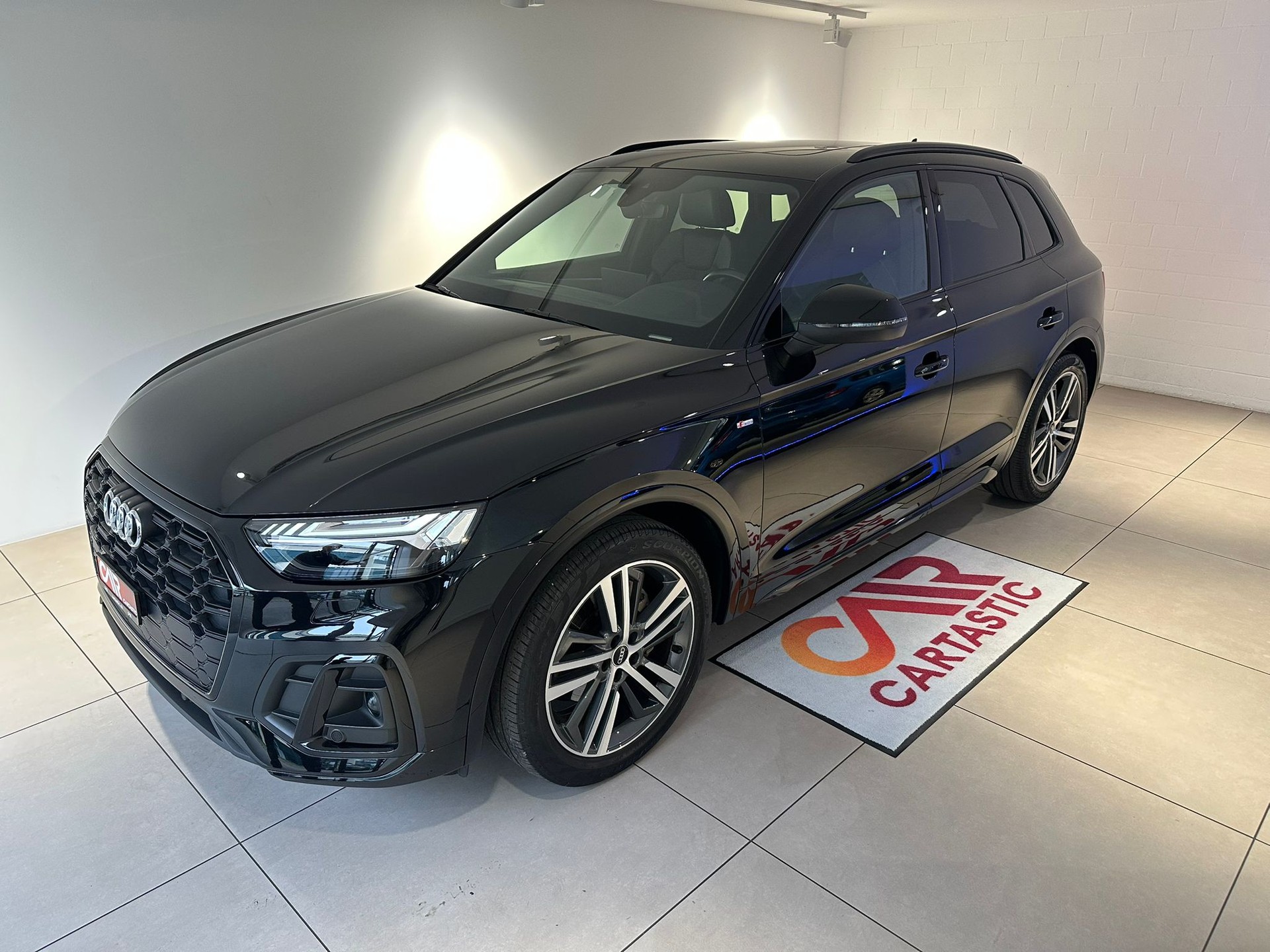 AUDI Q5 45 TFSI Black Edition quattro-image-0
