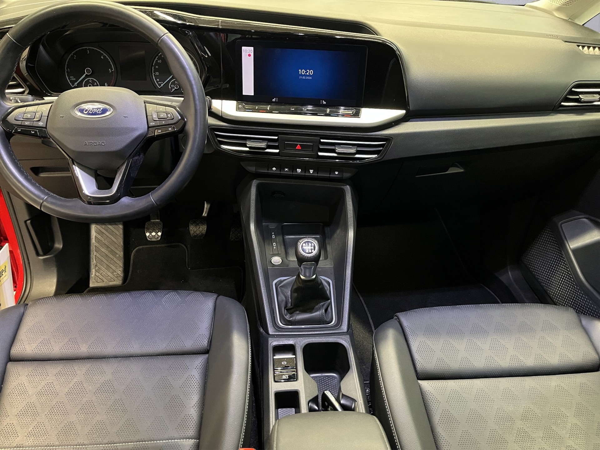 FORD TOURNEO CONNECT Grand 2.0 EcoBlue 102 Titanium-image-13