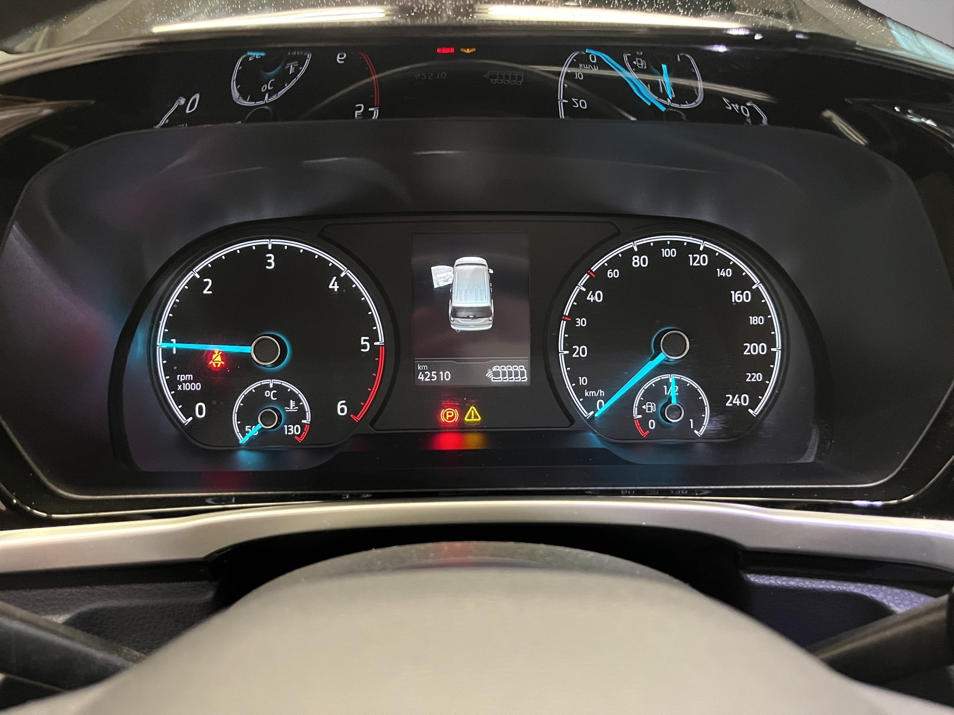 FORD TOURNEO CONNECT Grand 2.0 EcoBlue 102 Titanium-image-11
