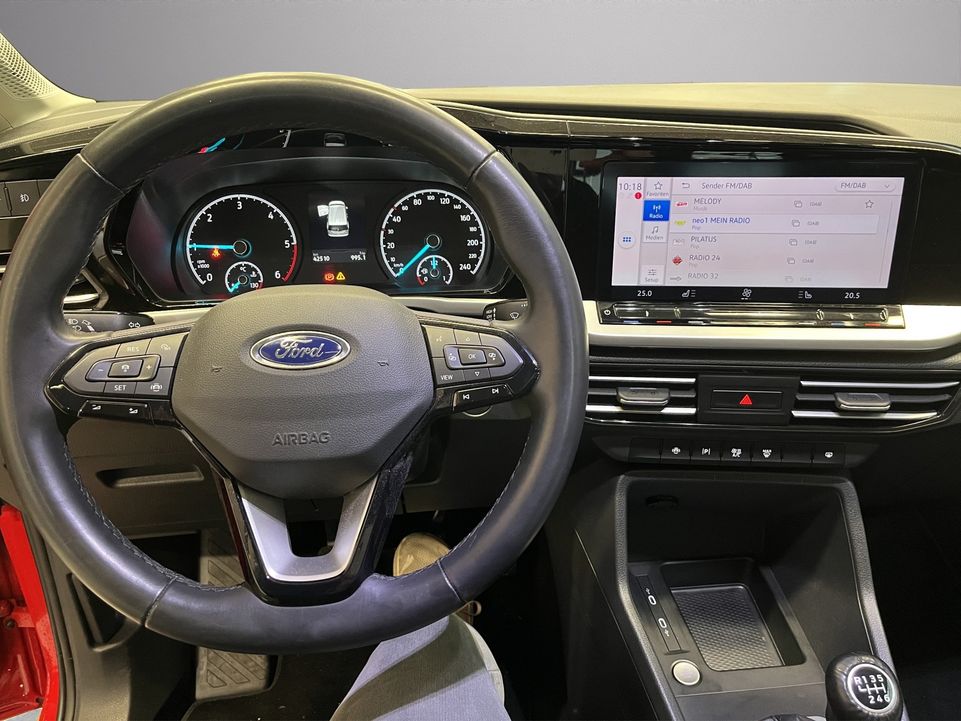 FORD TOURNEO CONNECT Grand 2.0 EcoBlue 102 Titanium-image-12