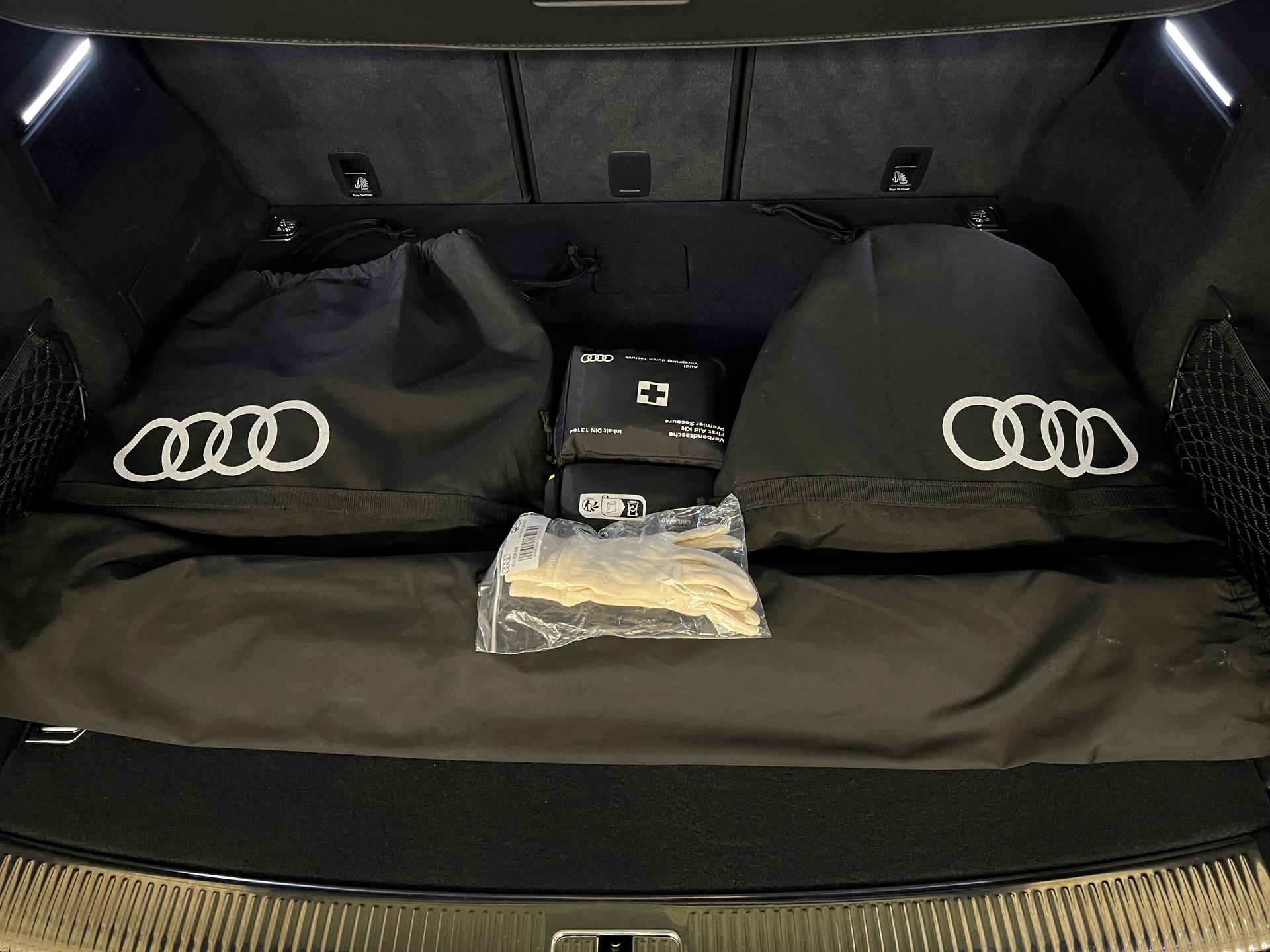 AUDI Q5 55 TFSI S line e PHEV quattro S-tronic-image-14