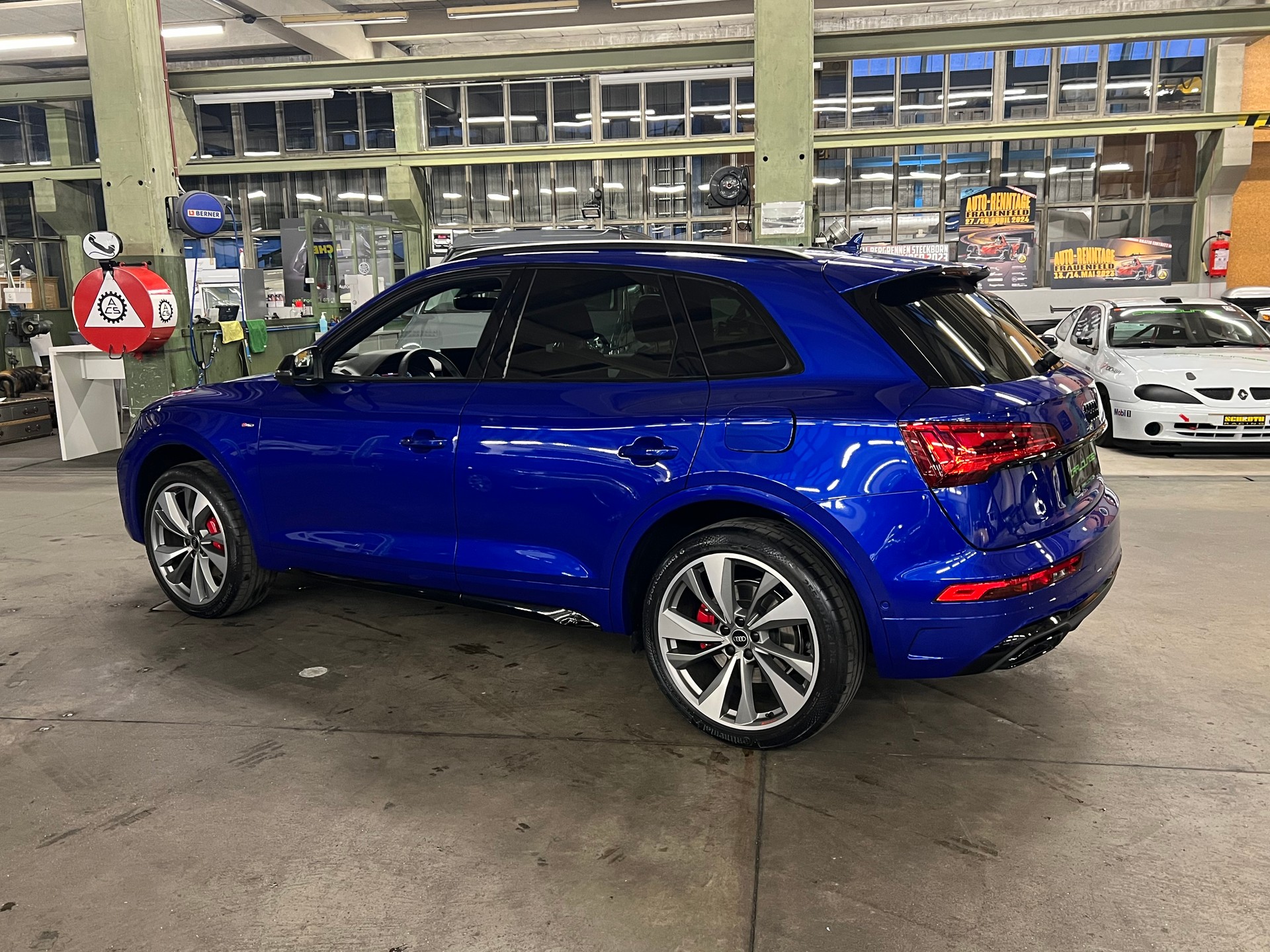 AUDI Q5 55 TFSI S line e PHEV quattro S-tronic-image-18