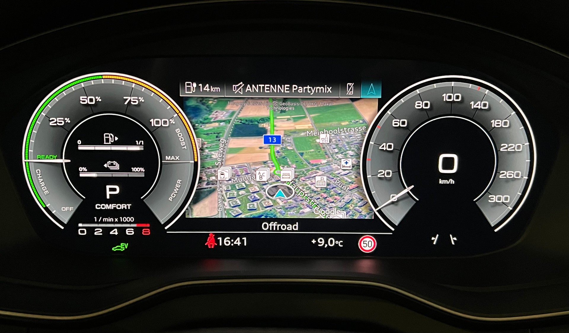 AUDI Q5 55 TFSI S line e PHEV quattro S-tronic-image-4